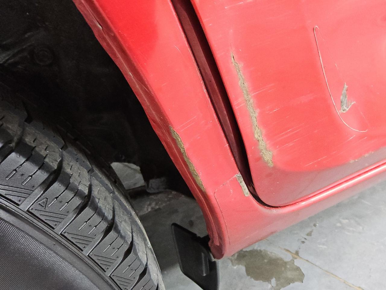 2009 Toyota Rav4 Base Красный vin: JTMBF33V595007400 Damage: Right Qtr Panel, Dent(S) W/ Paint Dmg, 3 To 4 Inches