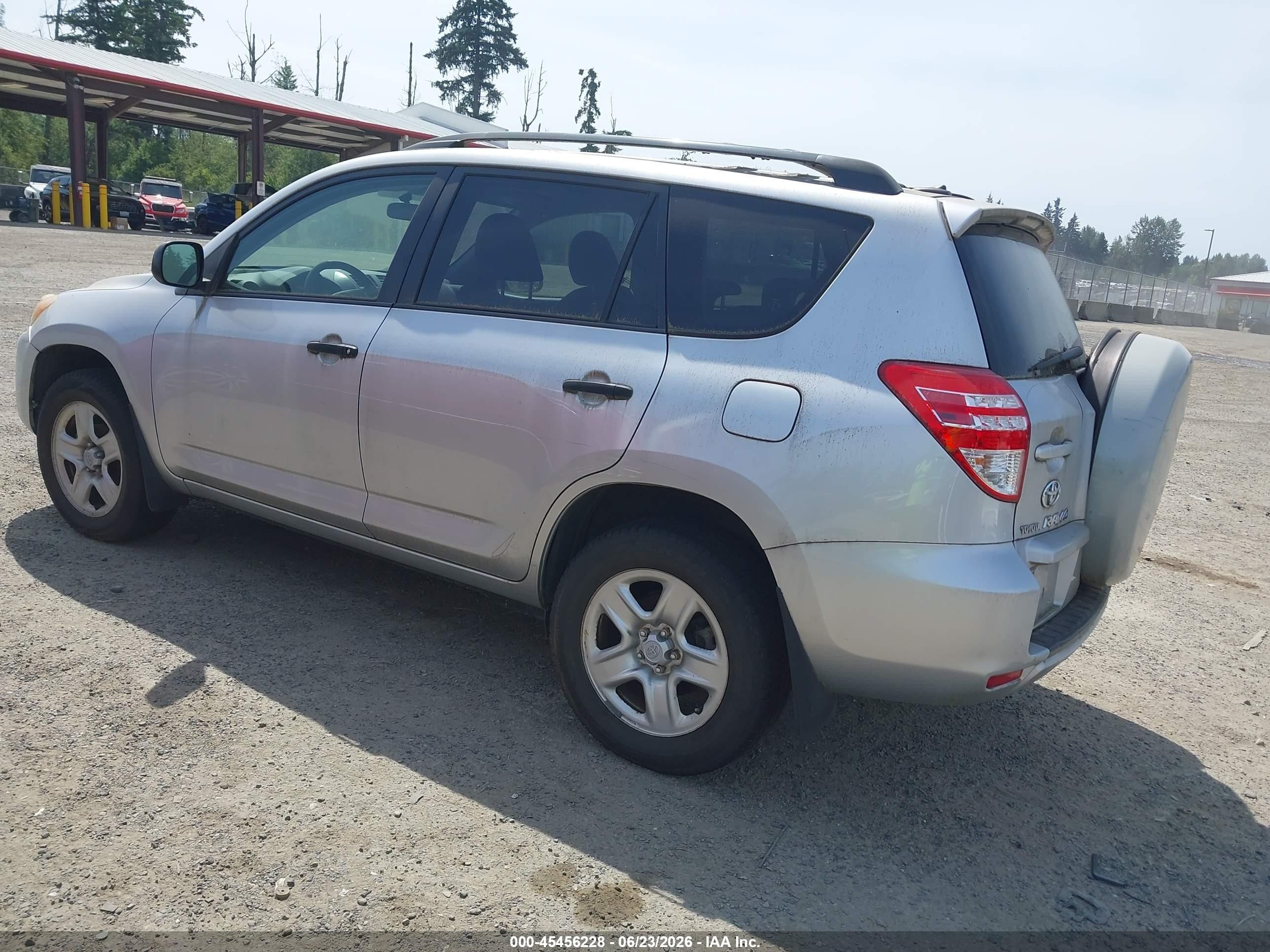2009 Toyota Rav4   Silver vin: JTMBF33V59D016801