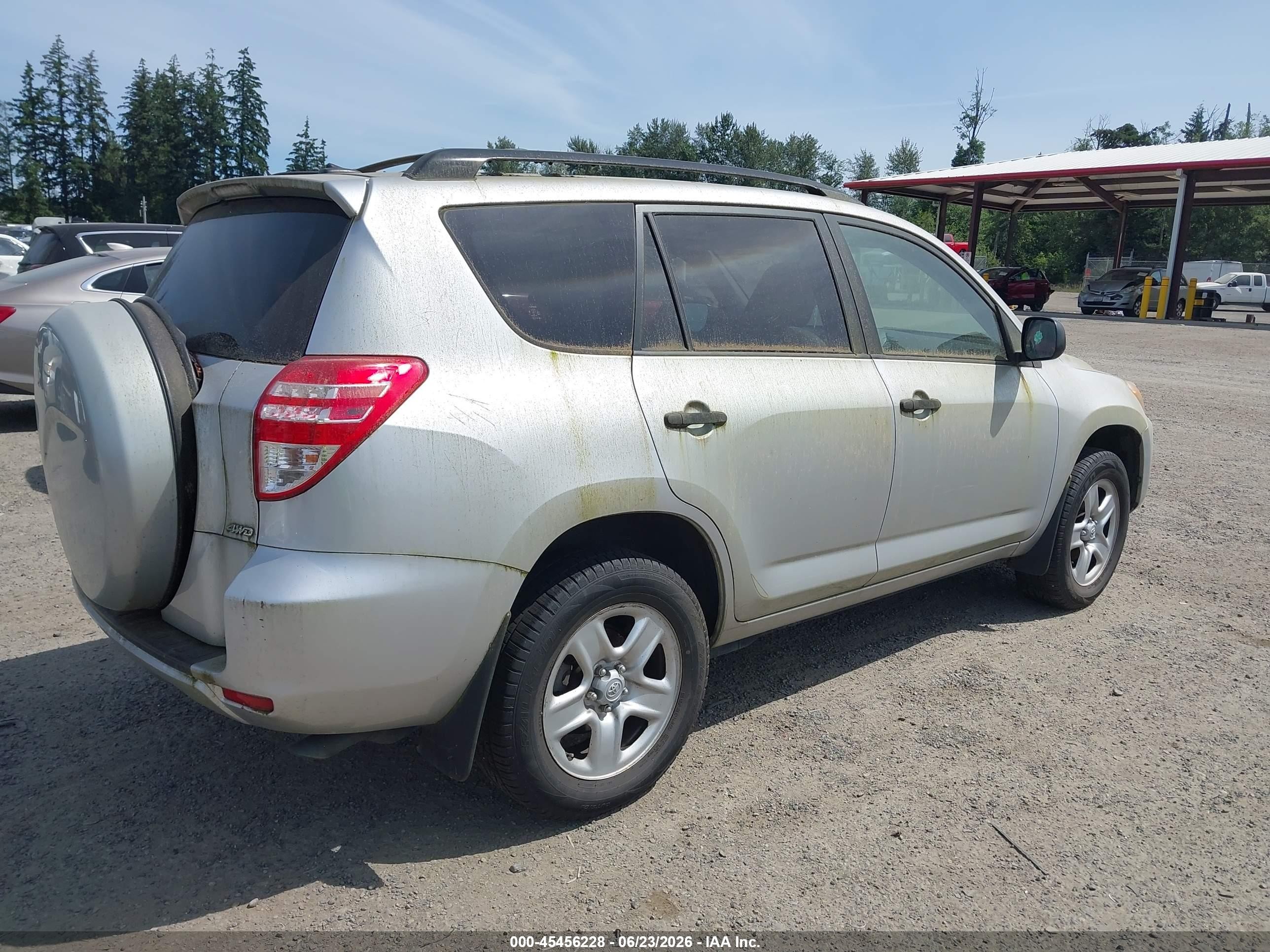 2009 Toyota Rav4   Silver vin: JTMBF33V59D016801