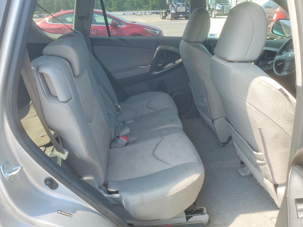 2009 Toyota Rav4 Base Silver vin: JTMBF33V59D017351