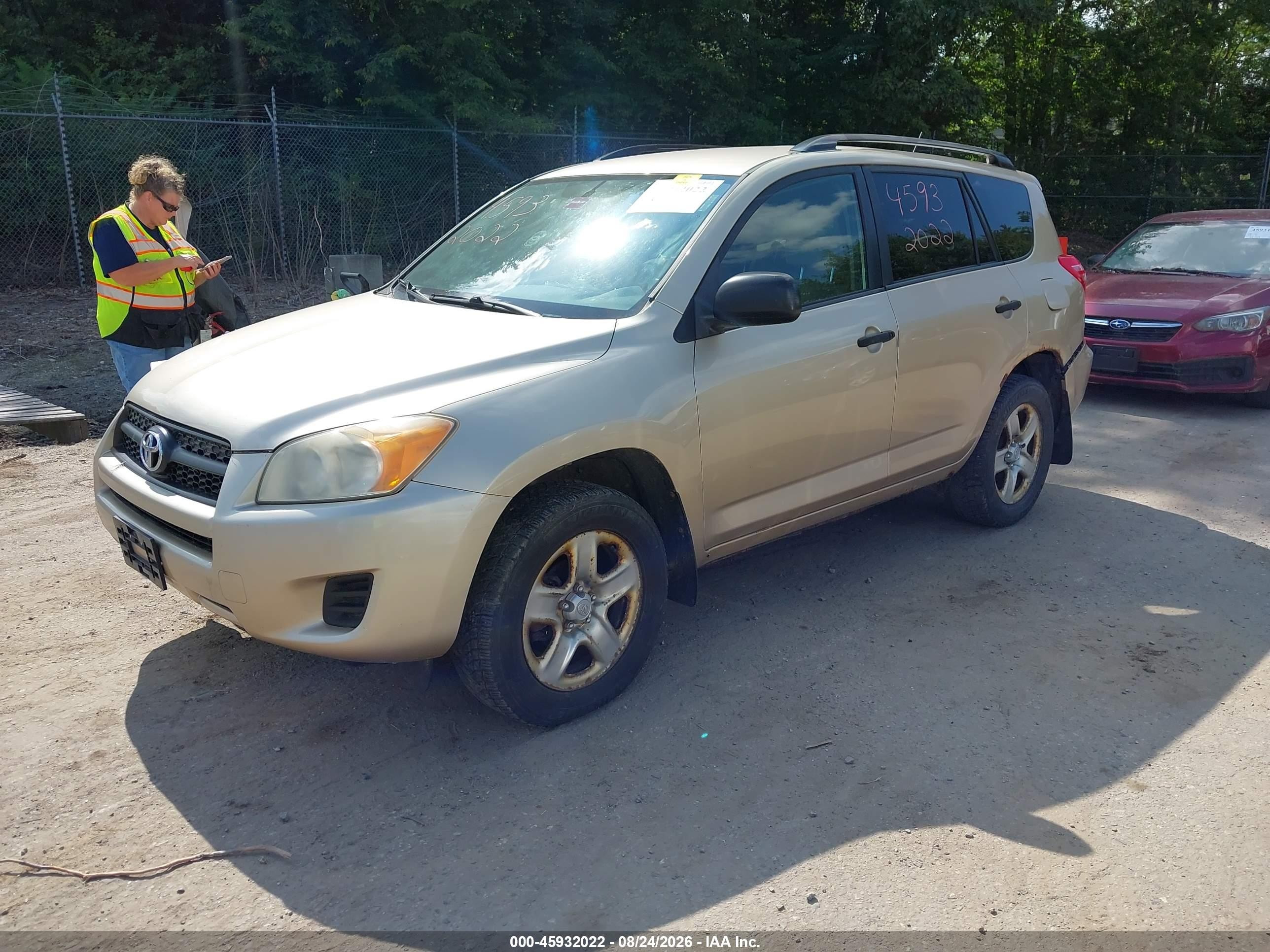 2009 Toyota Rav4   Gold vin: JTMBF33V695009723