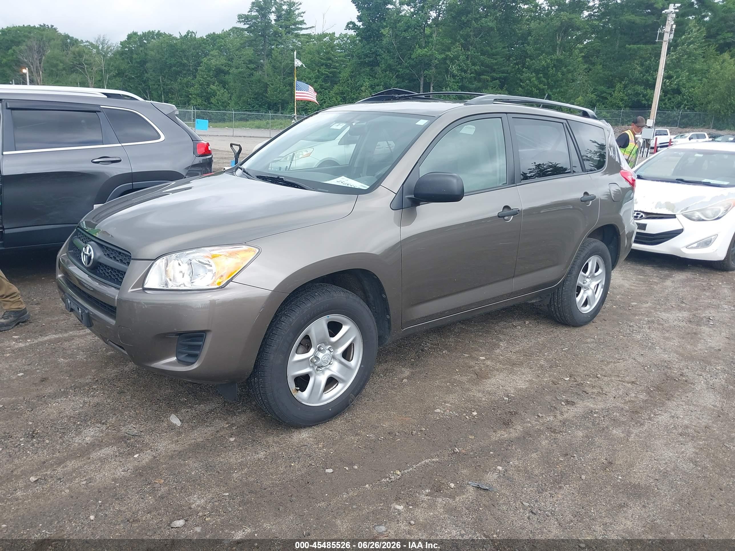 2009 Toyota Rav4   Brown vin: JTMBF33V695010998