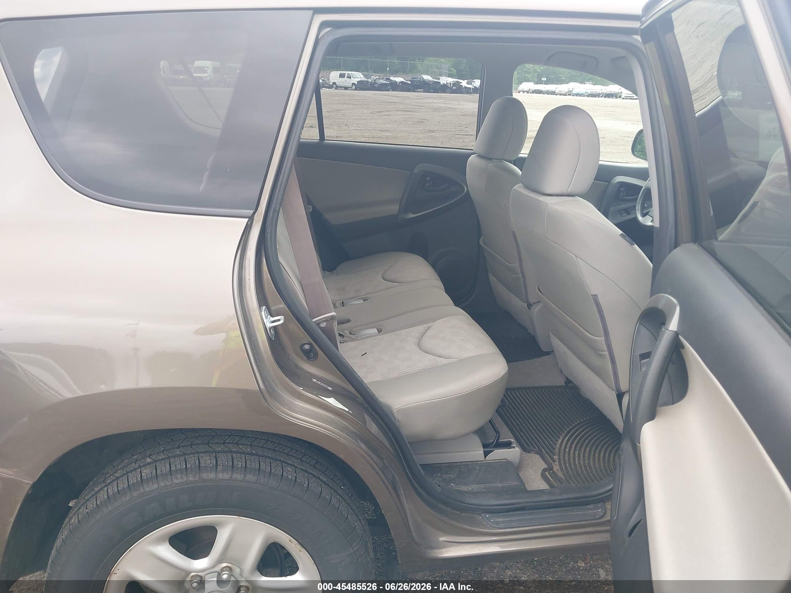 2009 Toyota Rav4   Brown vin: JTMBF33V695010998