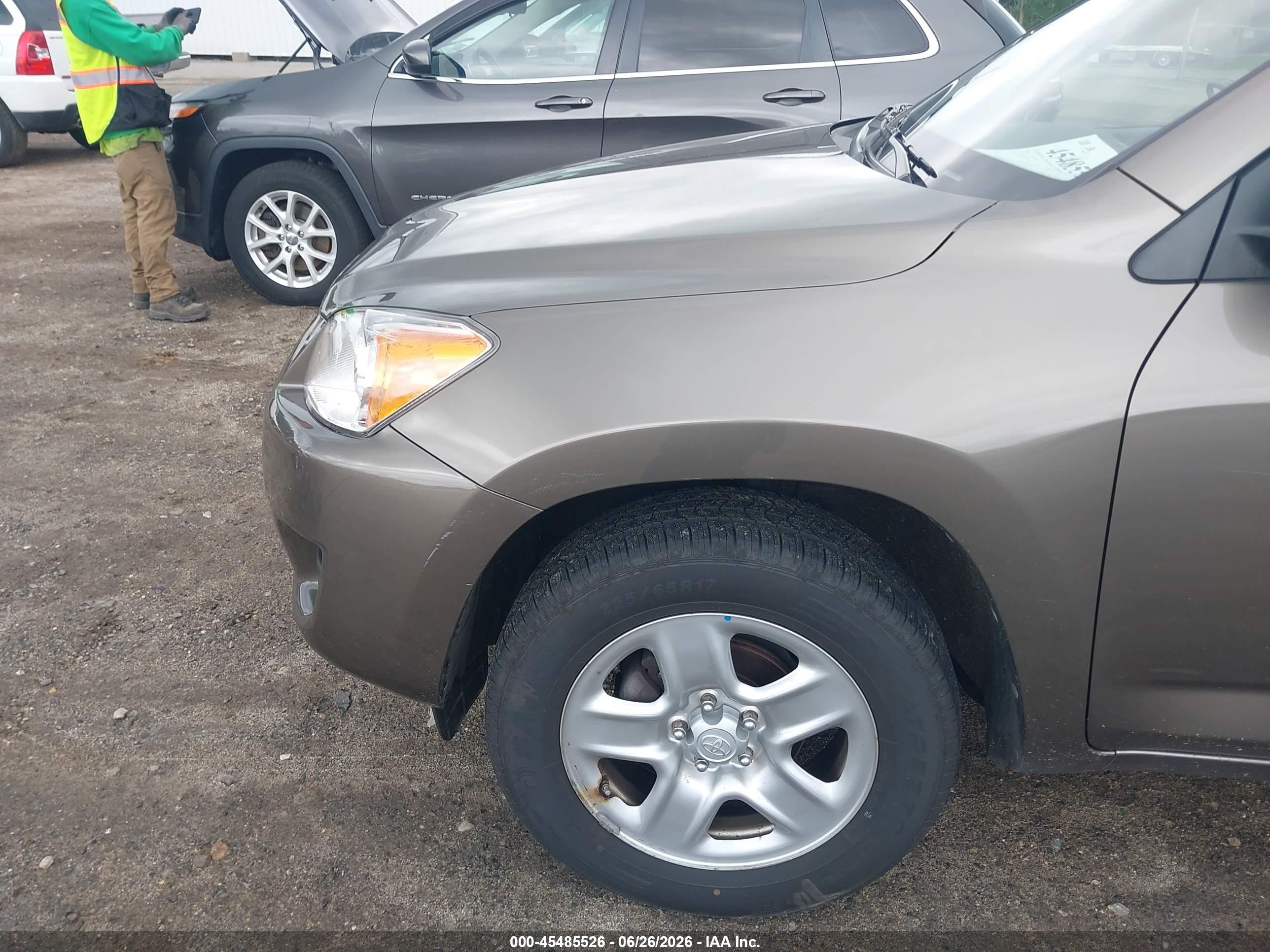 2009 Toyota Rav4   Brown vin: JTMBF33V695010998