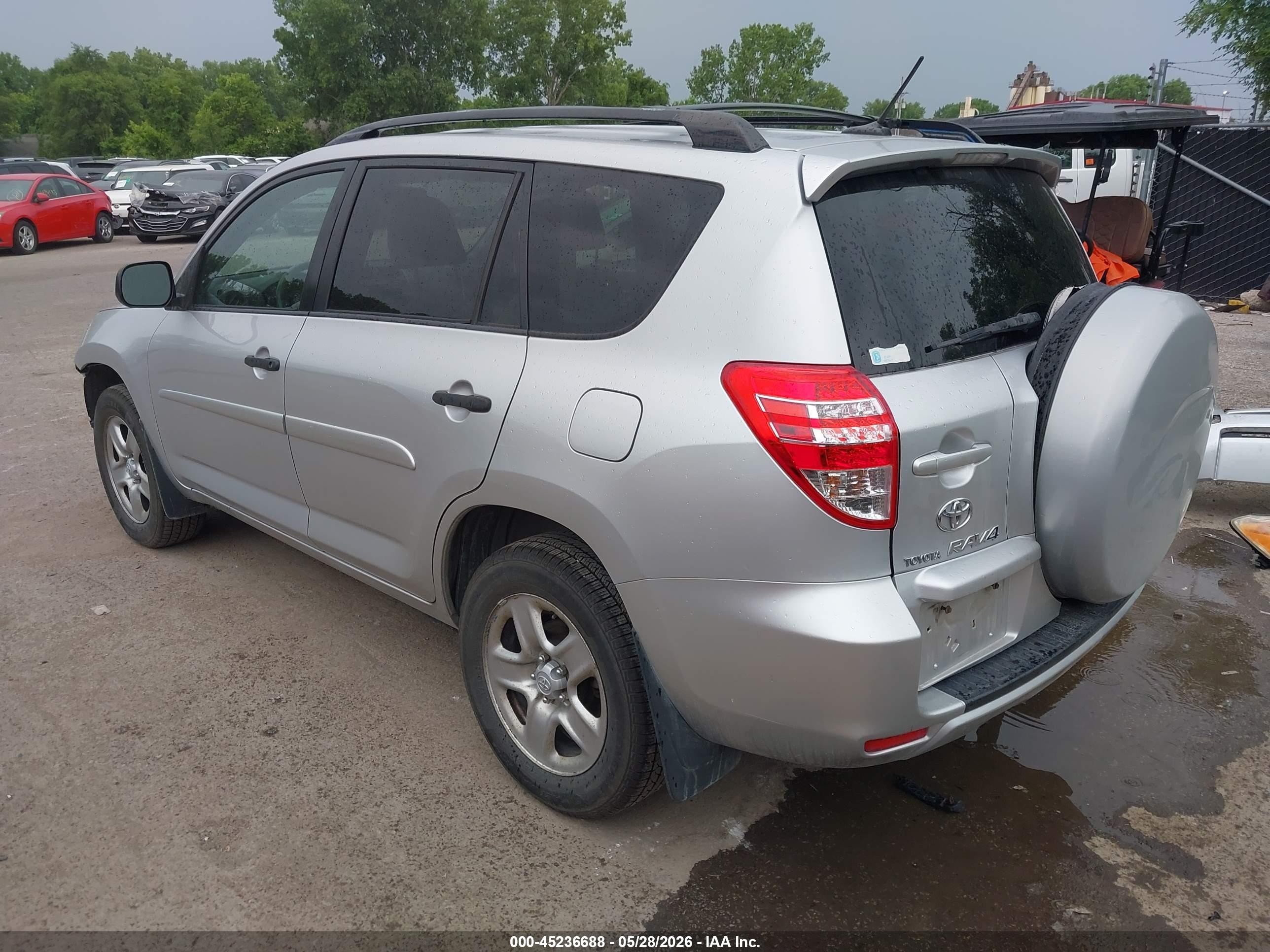 2009 Toyota Rav4   Silver vin: JTMBF33V695017014