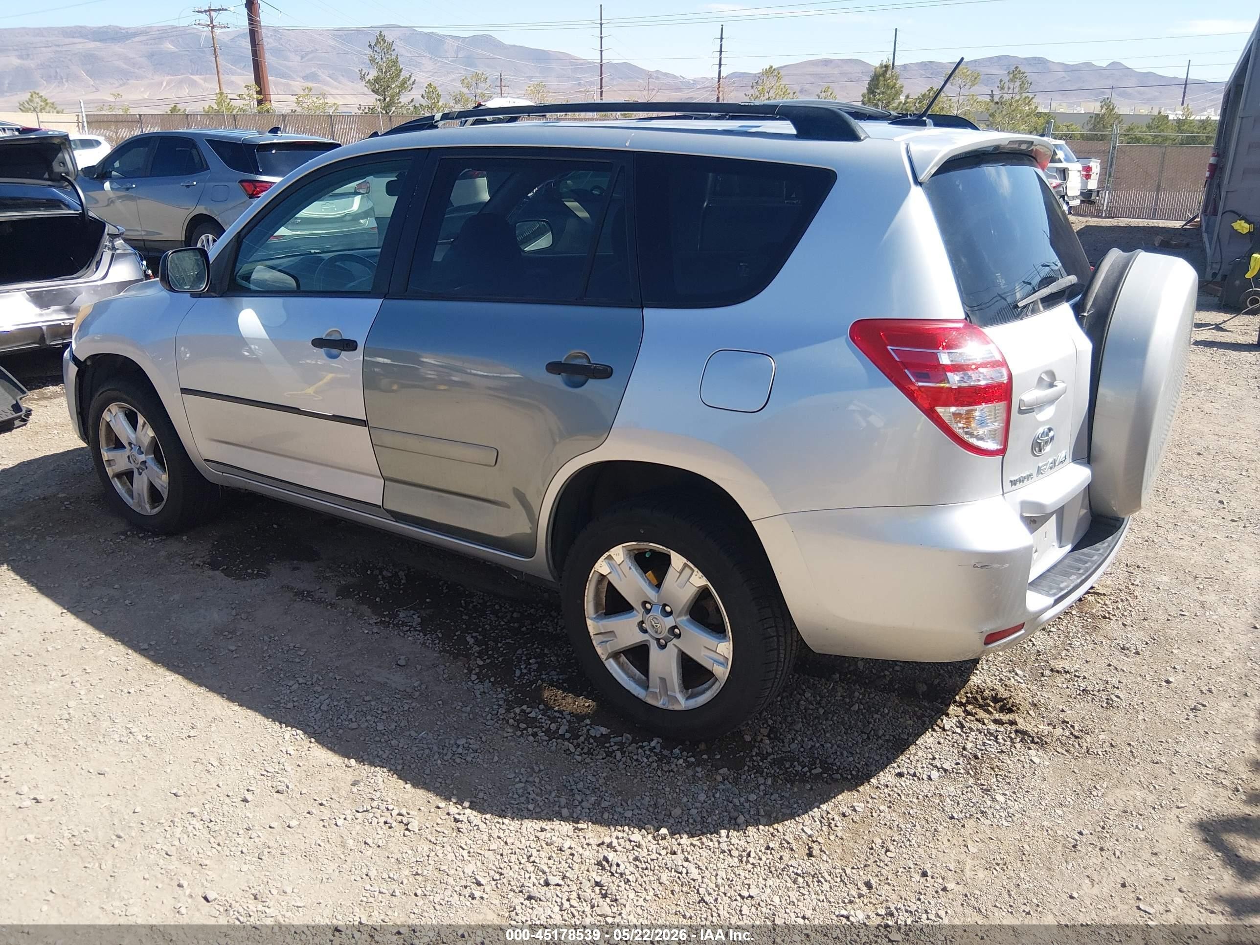 2009 Toyota Rav4   Silver vin: JTMBF33V69D012109