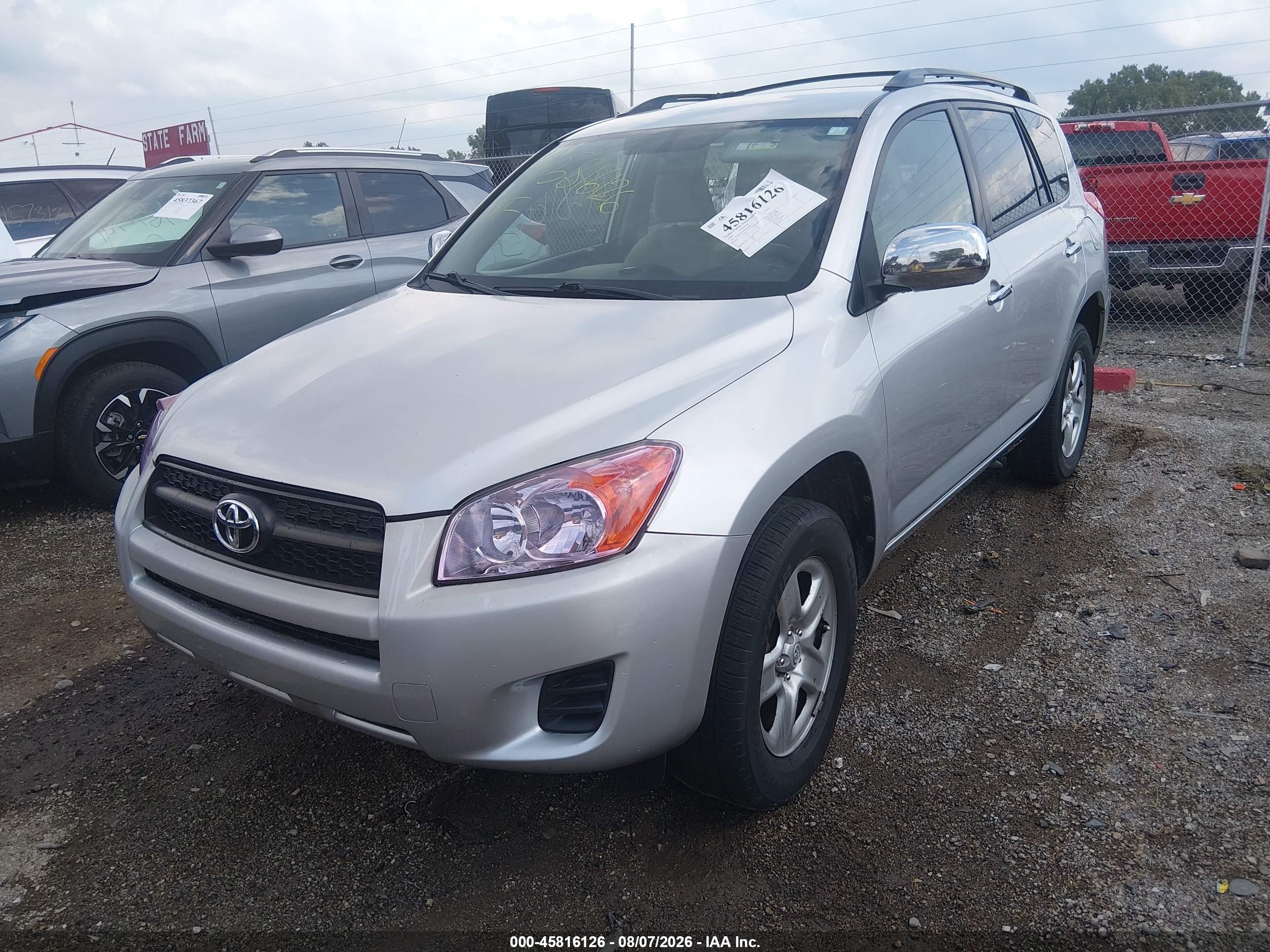 2009 Toyota Rav4   Серебряный vin: JTMBF33V795001680