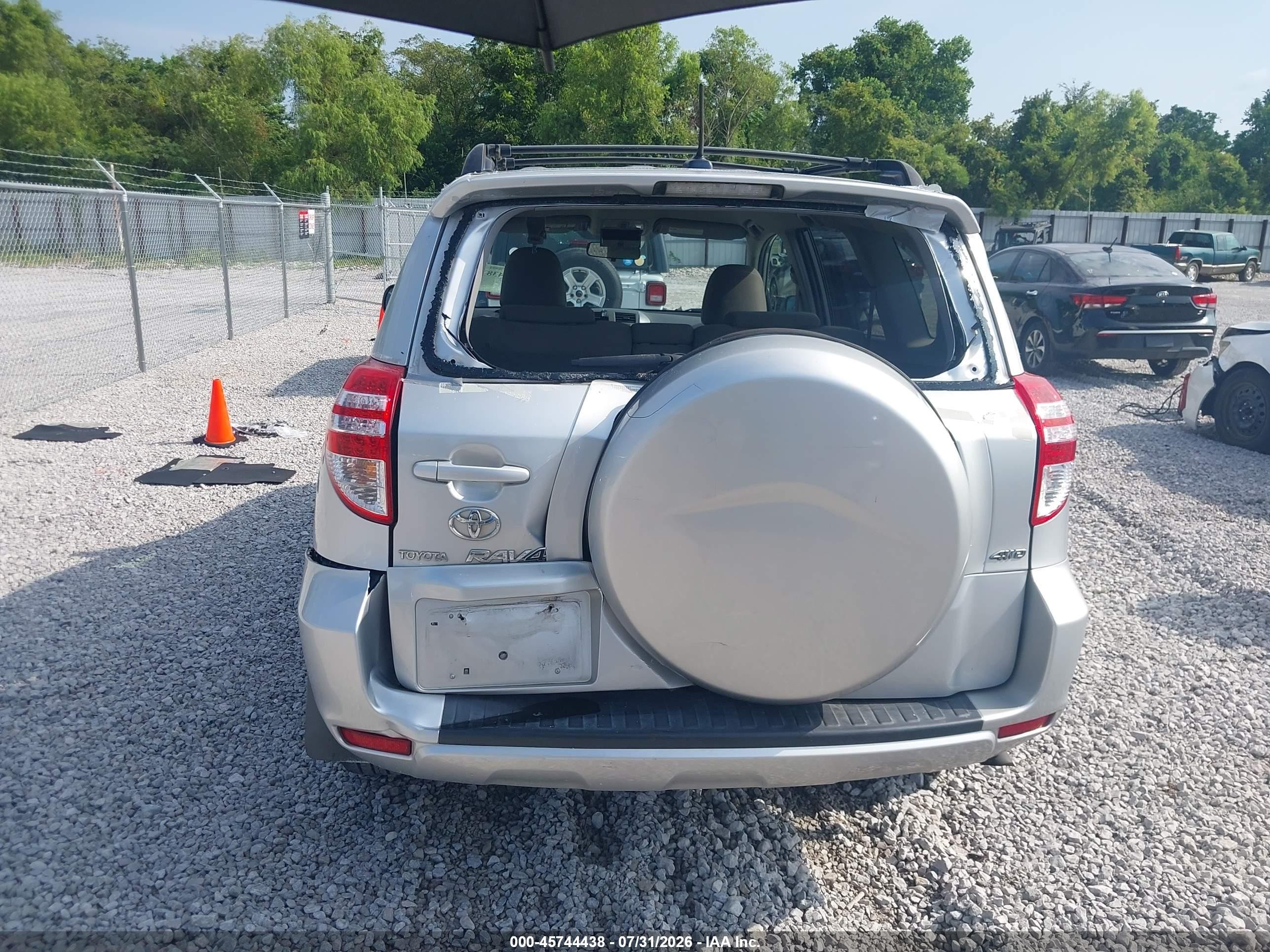 2009 Toyota Rav4   Silver vin: JTMBF33V79D003743