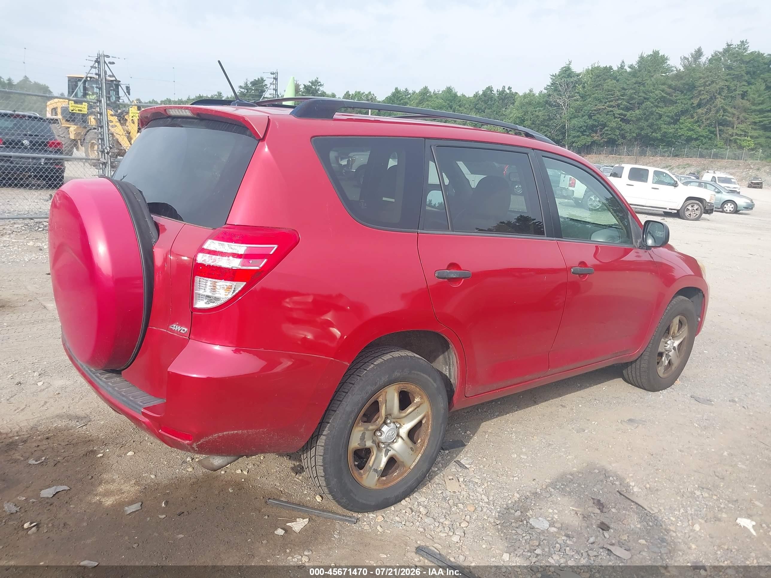 2009 Toyota Rav4   Red vin: JTMBF33V79D017867