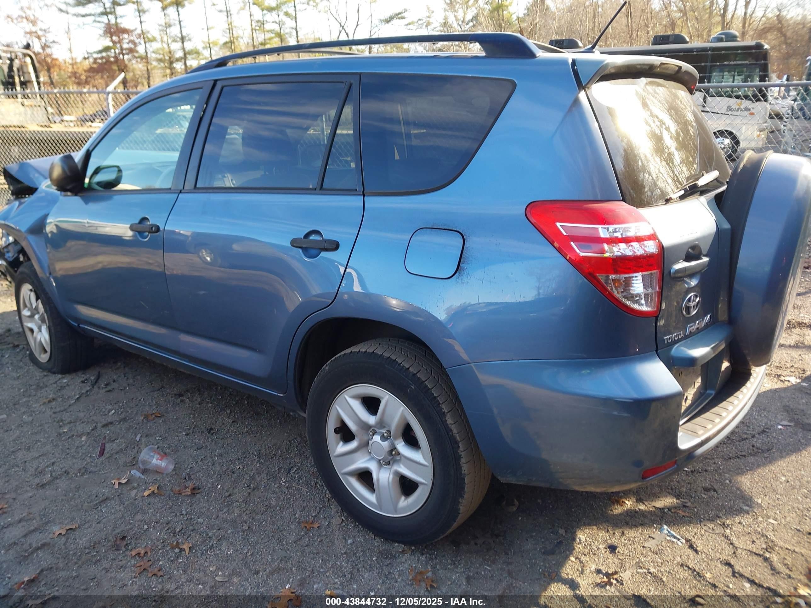 2009 Toyota Rav4   Blue vin: JTMBF33V79D018761