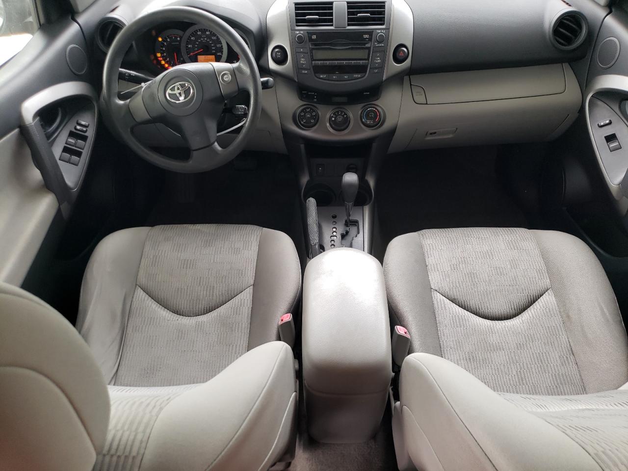 2009 Toyota Rav4 White vin: JTMBF33V895001638