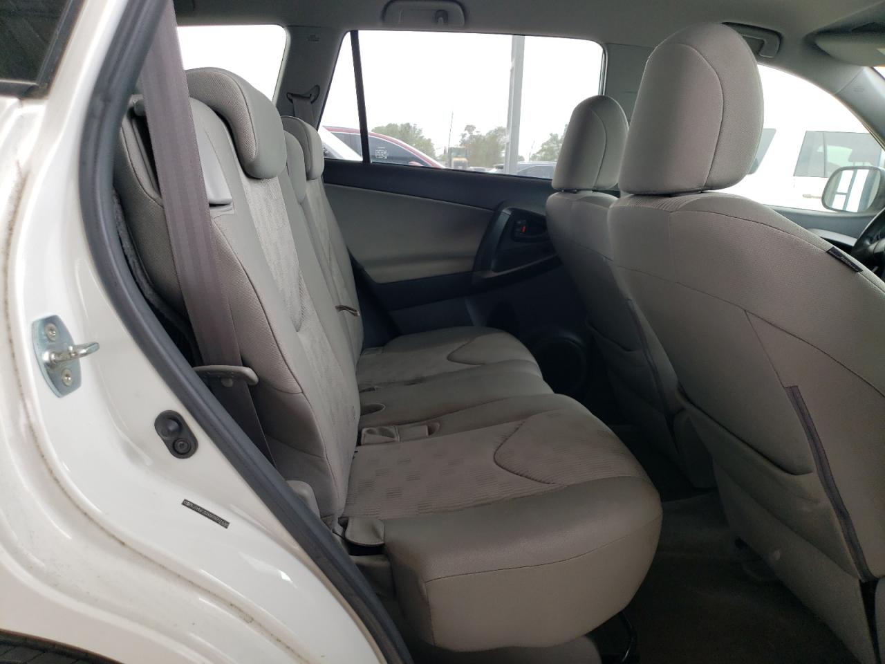 2009 Toyota Rav4 White vin: JTMBF33V895001638