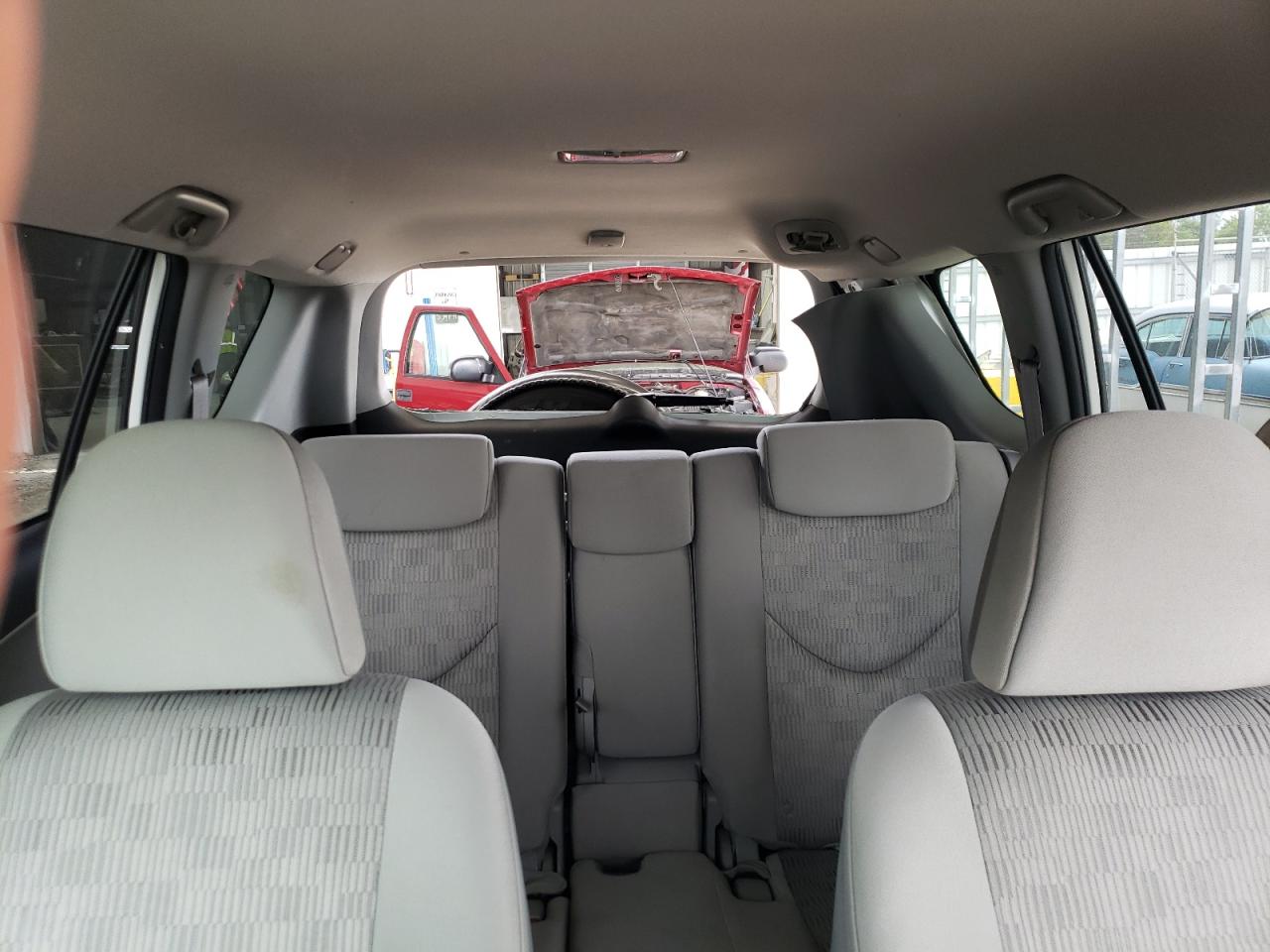 2009 Toyota Rav4 White vin: JTMBF33V895001638