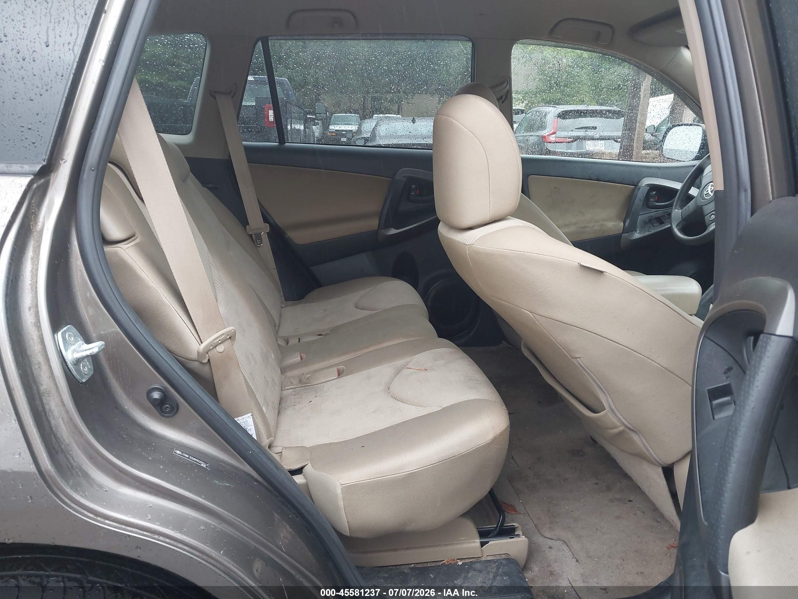 2009 Toyota Rav4   Gold vin: JTMBF33V895005527