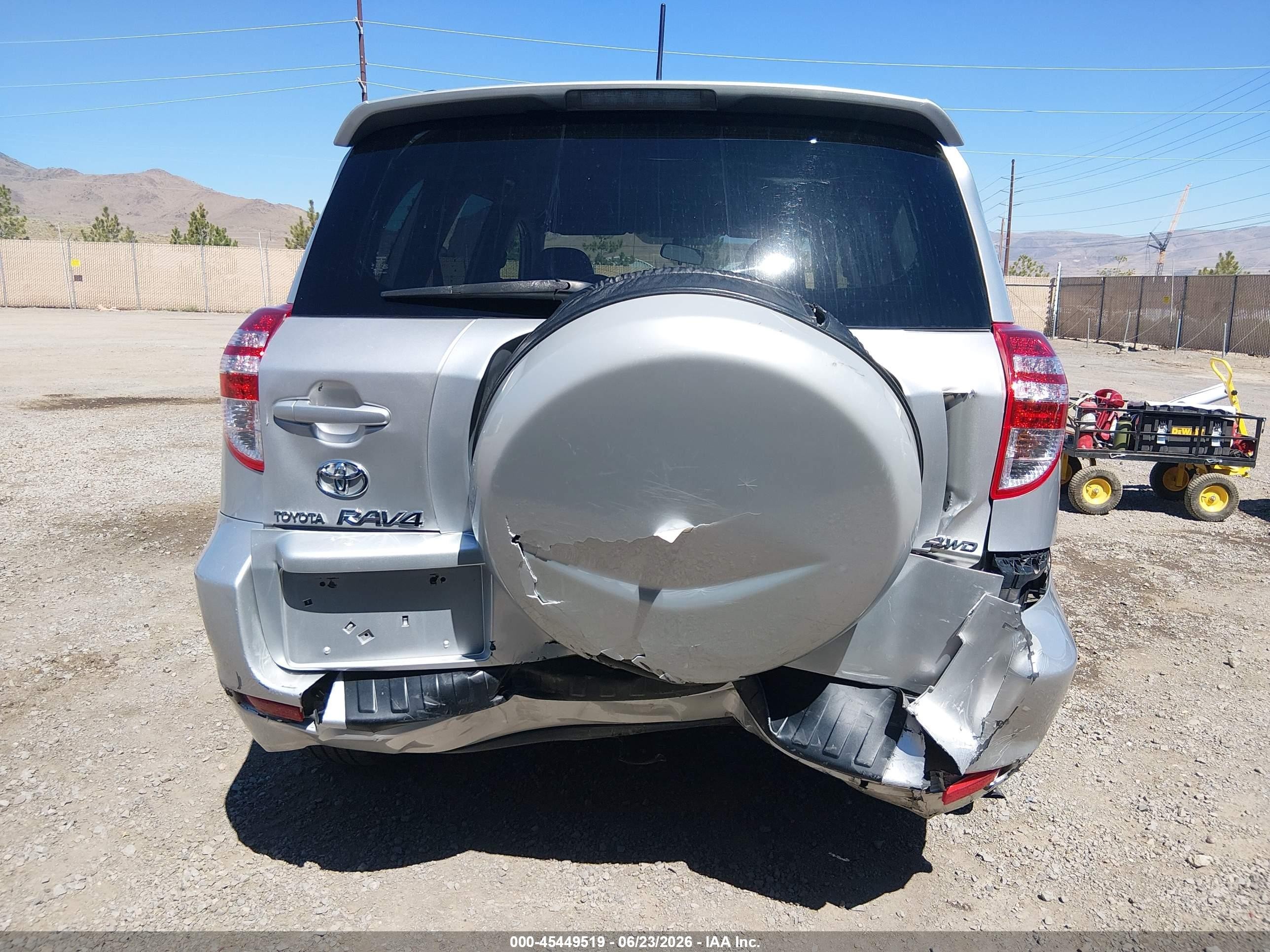 2009 Toyota Rav4   Silver vin: JTMBF33V895008167