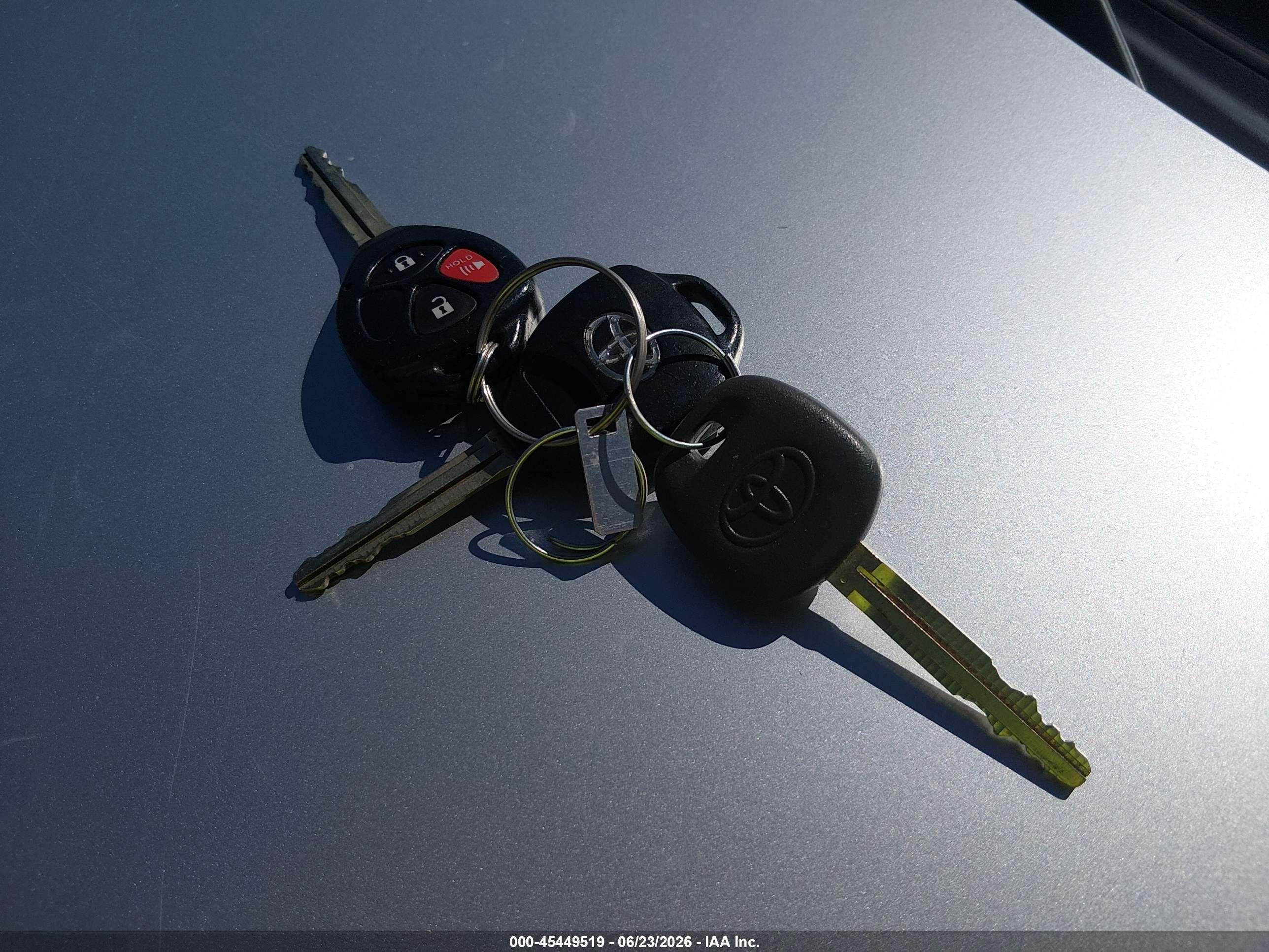 2009 Toyota Rav4   Silver vin: JTMBF33V895008167