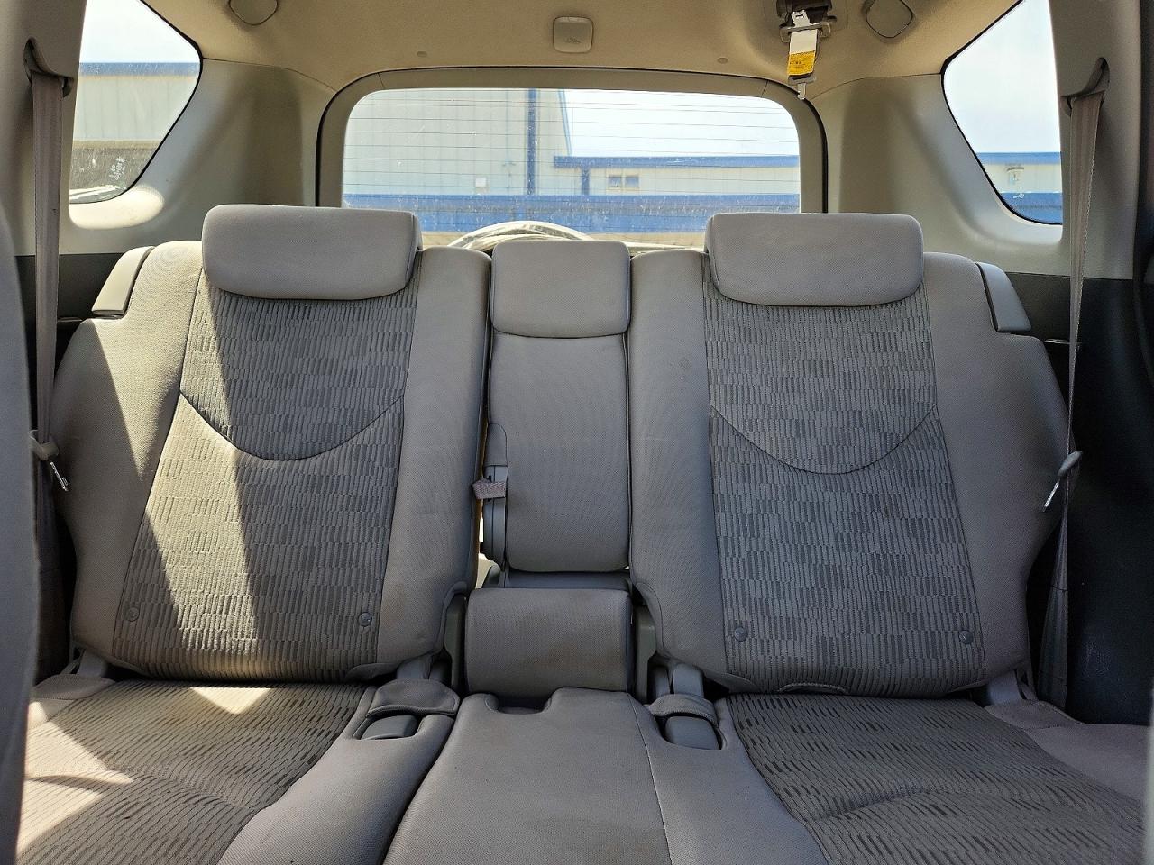 2009 Toyota Rav4 Base Серебряный vin: JTMBF33V895016916
