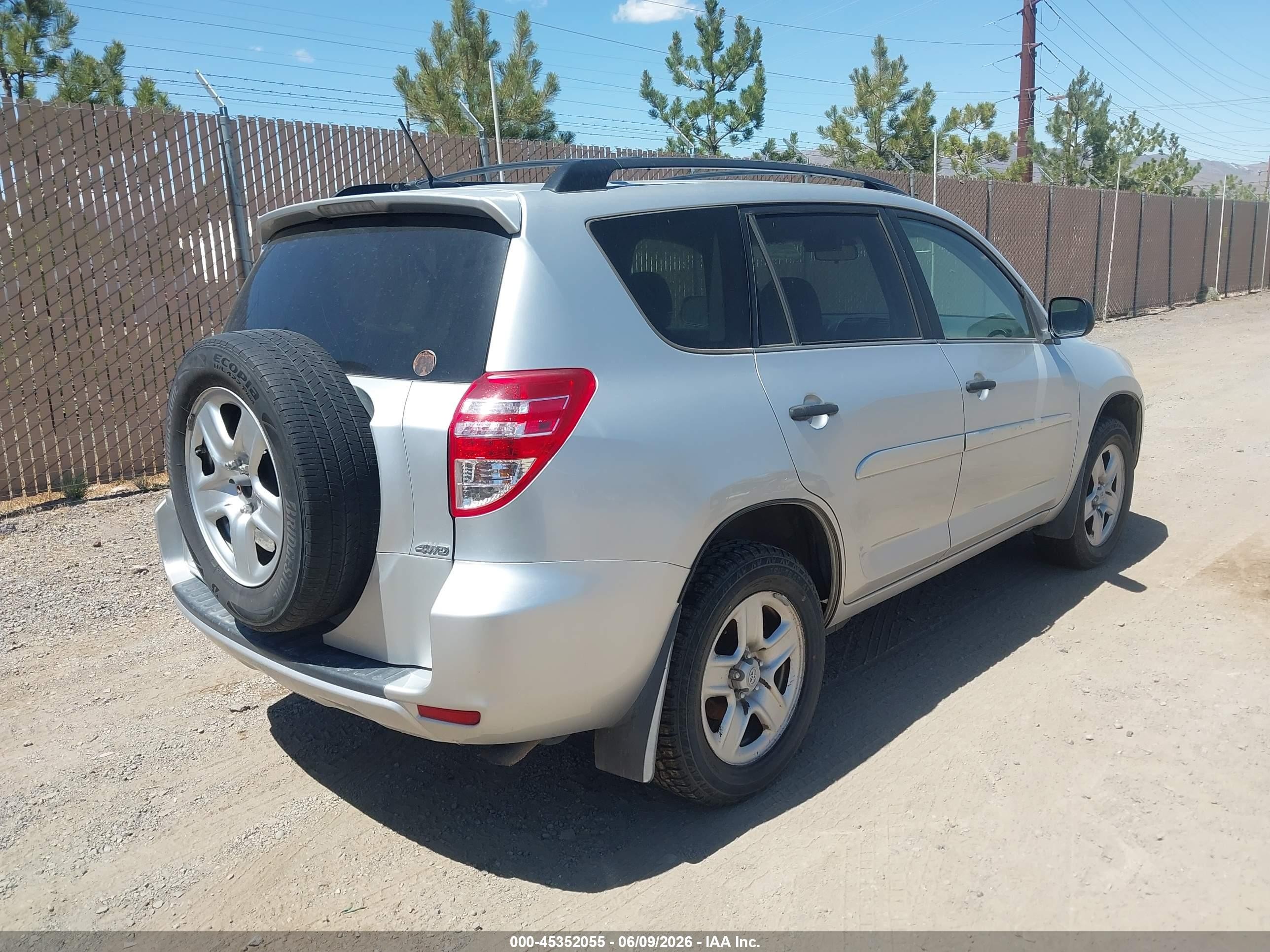 2009 Toyota Rav4   Silver vin: JTMBF33V89D005453