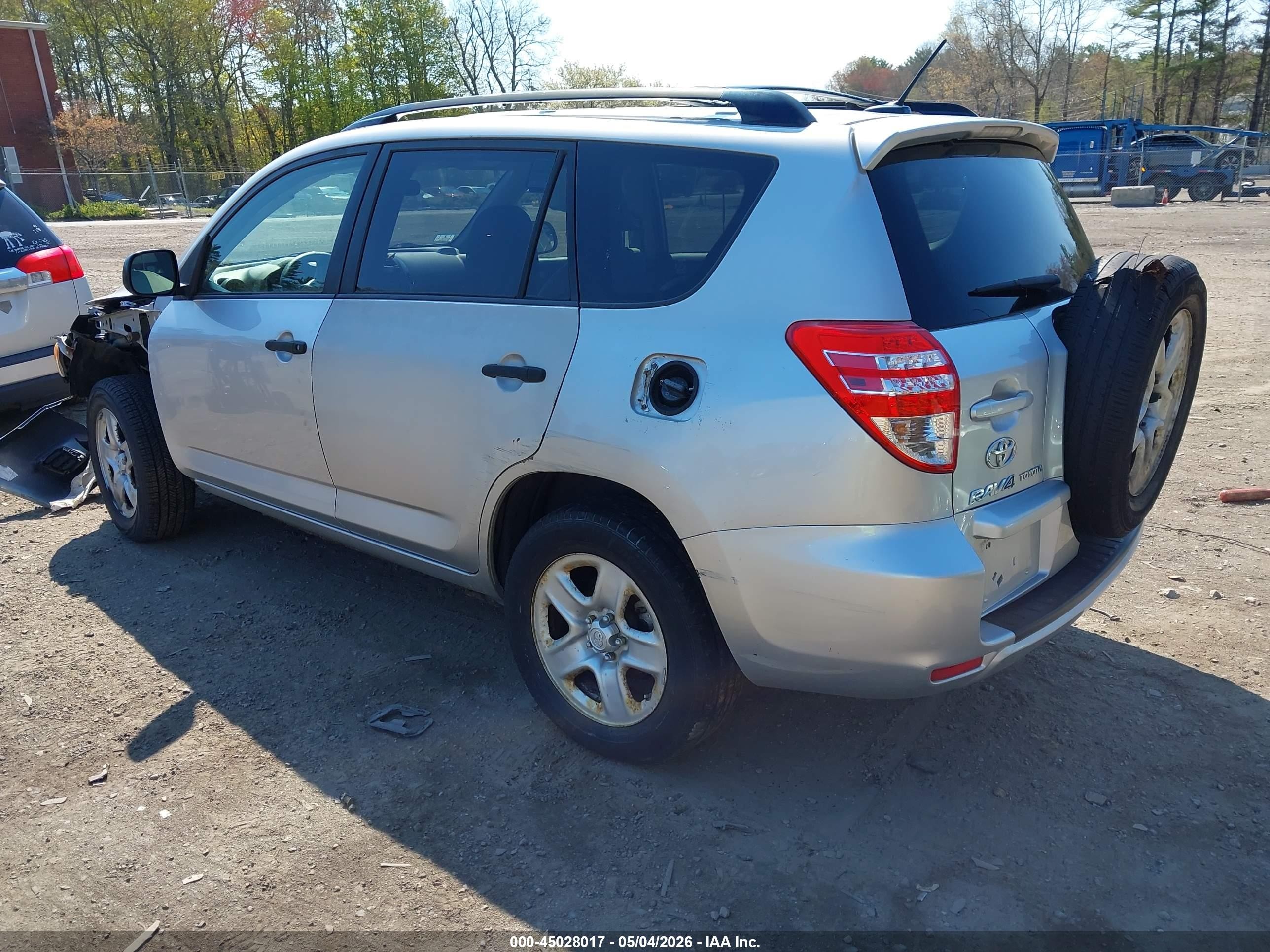 2009 Toyota Rav4   Silver vin: JTMBF33V995004256