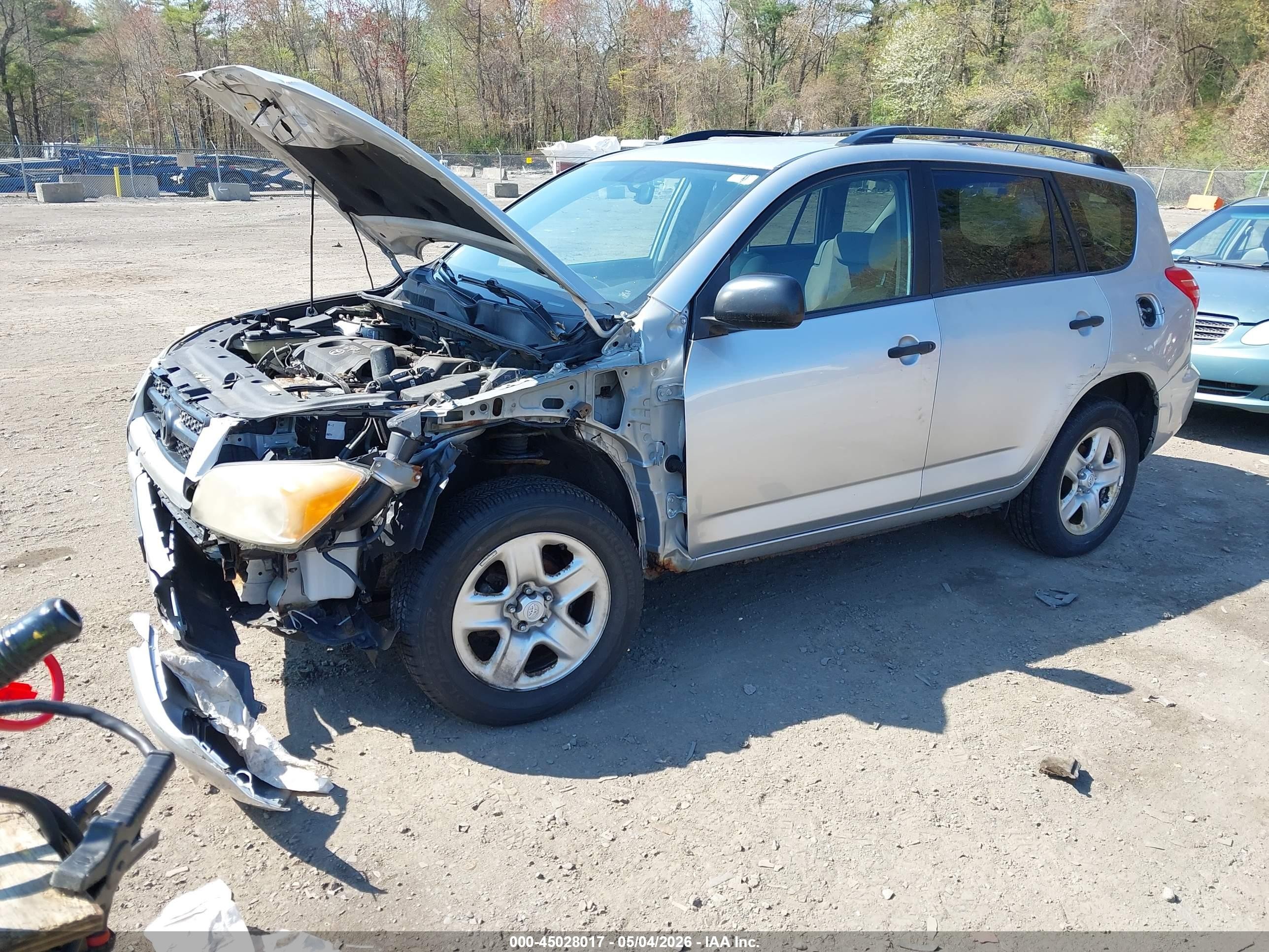 2009 Toyota Rav4   Silver vin: JTMBF33V995004256