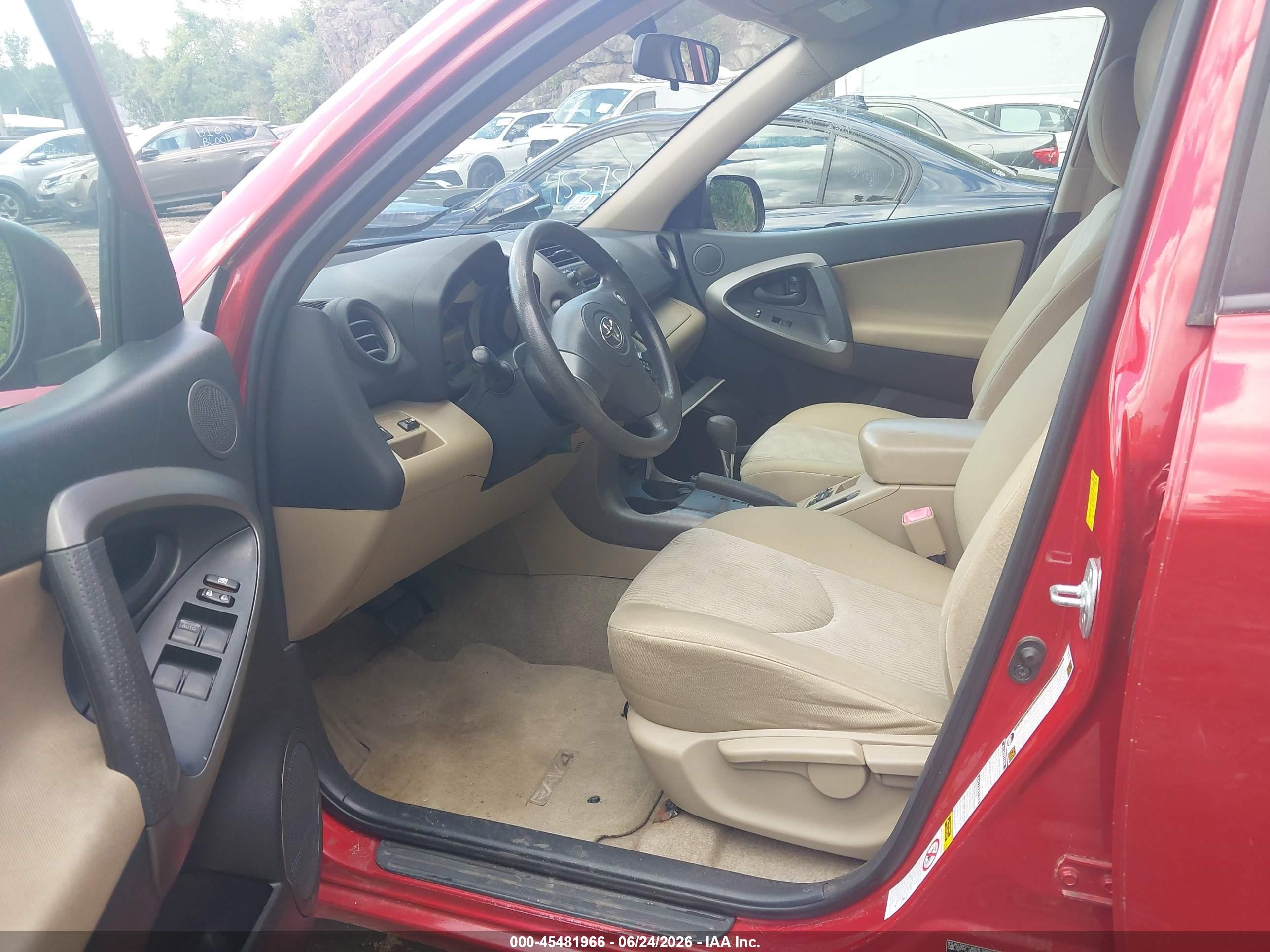 2009 Toyota Rav4   Red vin: JTMBF33V995010557
