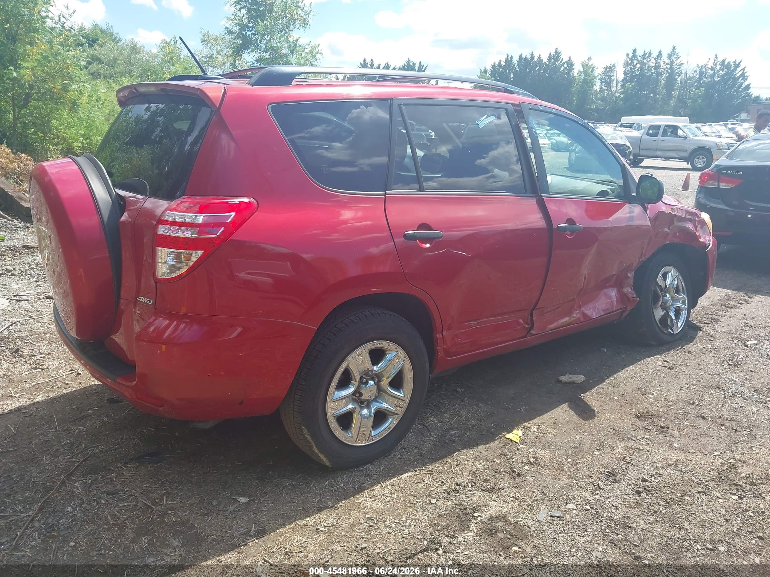 2009 Toyota Rav4   Red vin: JTMBF33V995010557