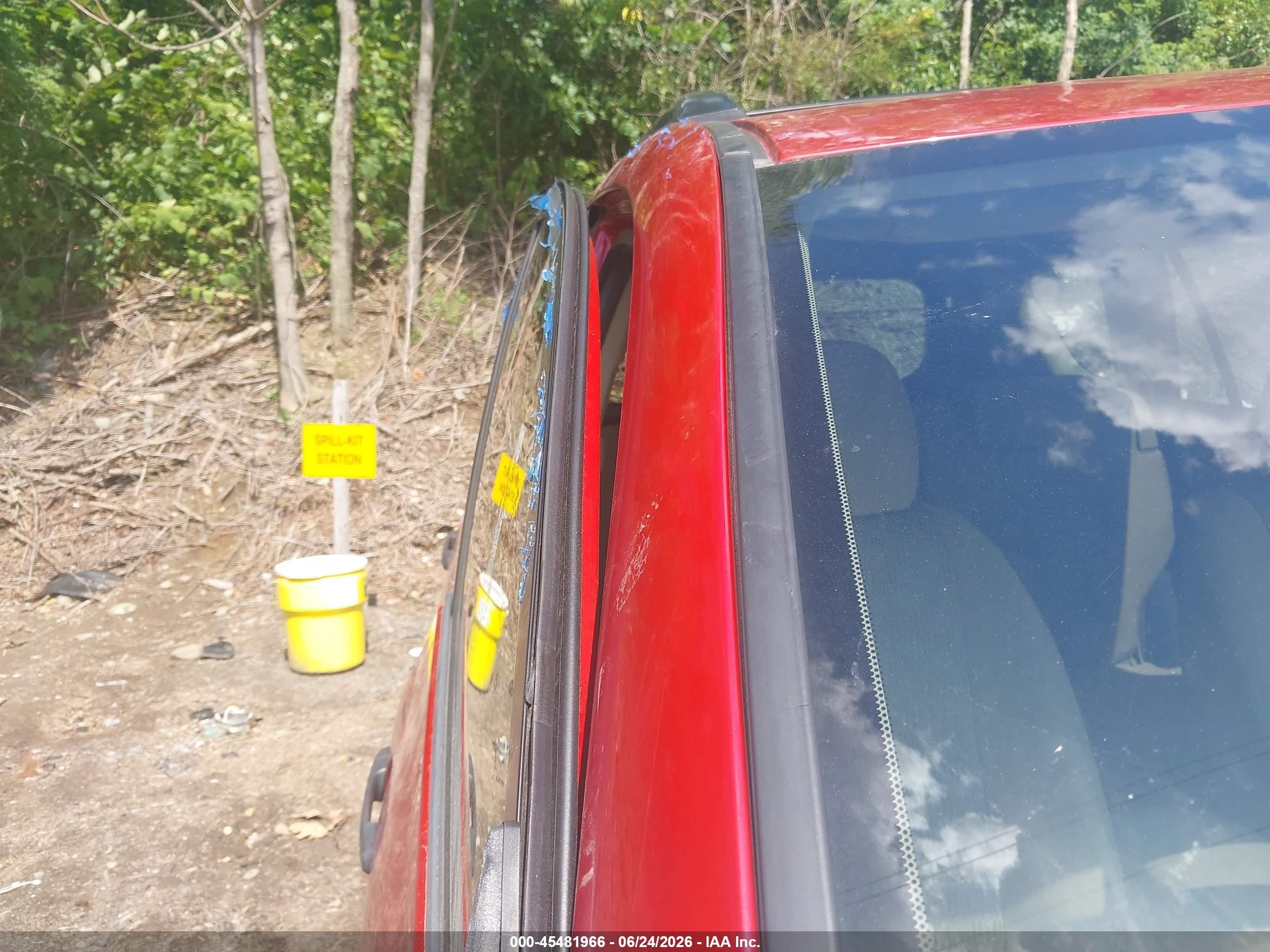 2009 Toyota Rav4   Red vin: JTMBF33V995010557