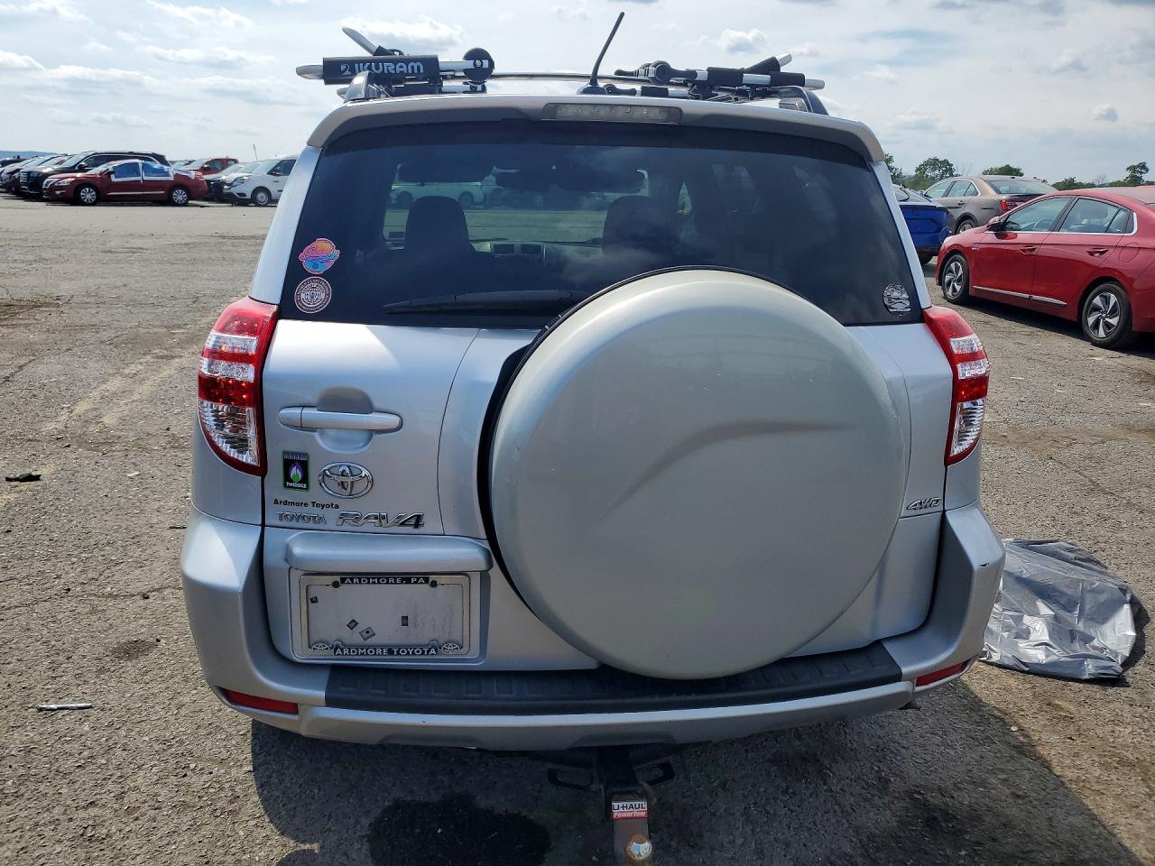 2009 Toyota Rav4 Base Silver vin: JTMBF33V99D009818