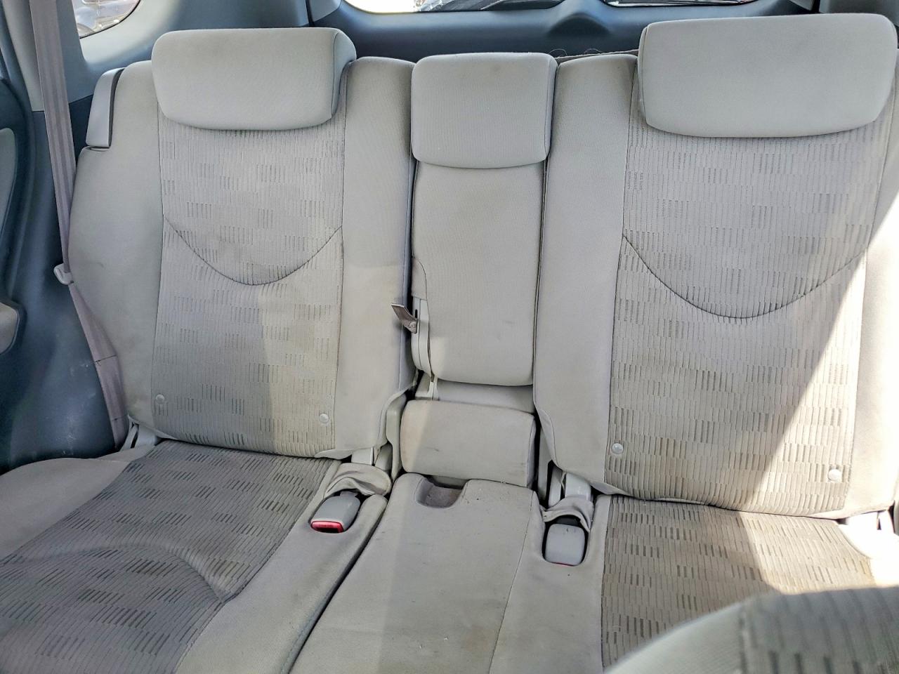 2009 Toyota Rav4 Base Silver vin: JTMBF33V99D009818