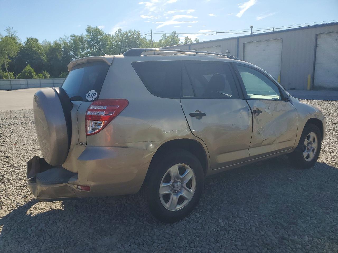 2009 Toyota Rav4 Base Gold vin: JTMBF33VX95014150