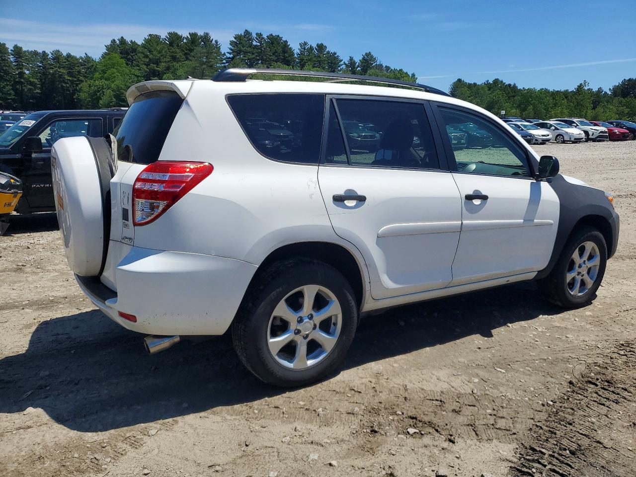 2009 Toyota Rav4 Base Белый vin: JTMBF33VX9D021122