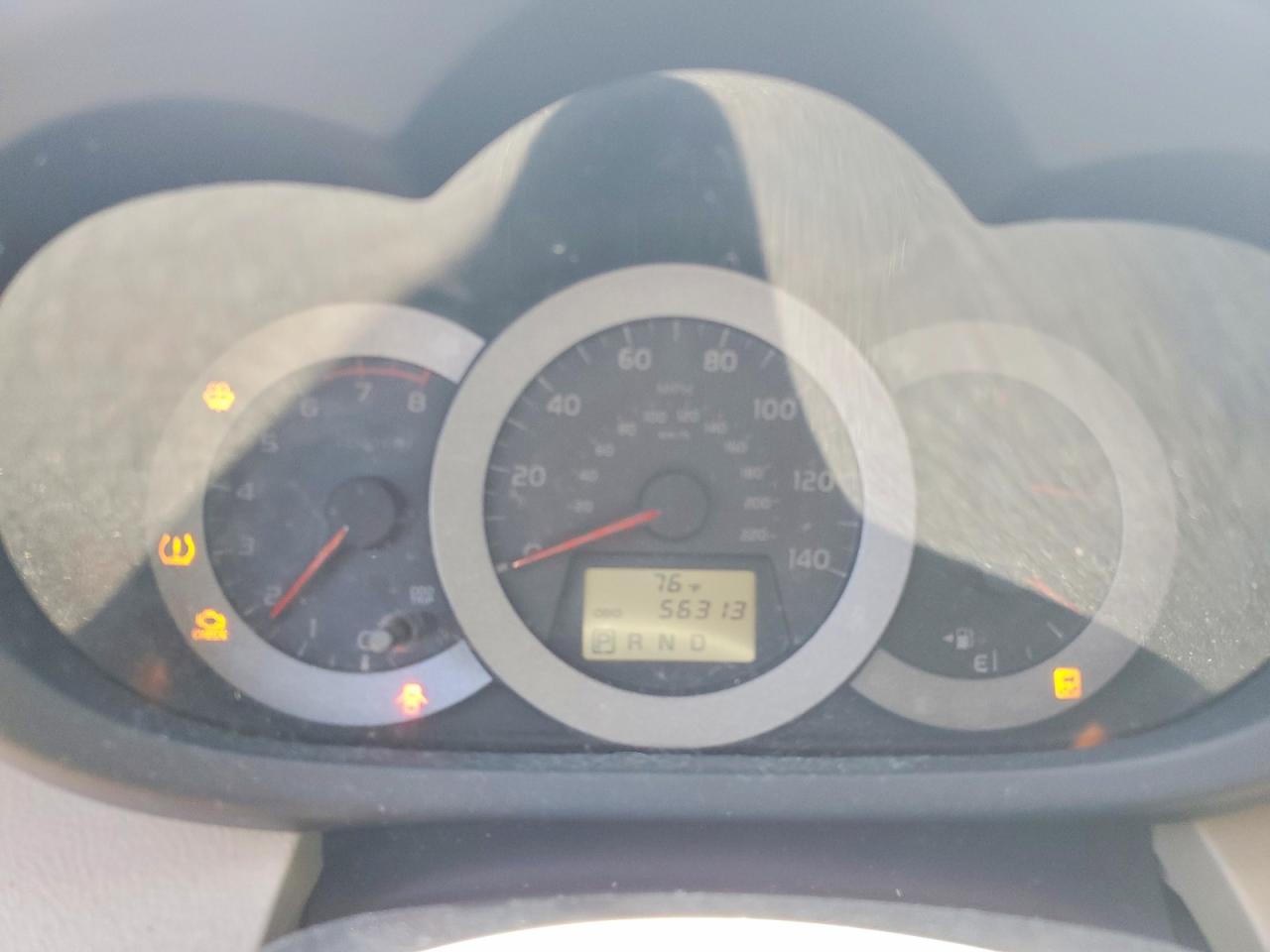 2009 Toyota Rav4 Base Белый vin: JTMBF33VX9D021122