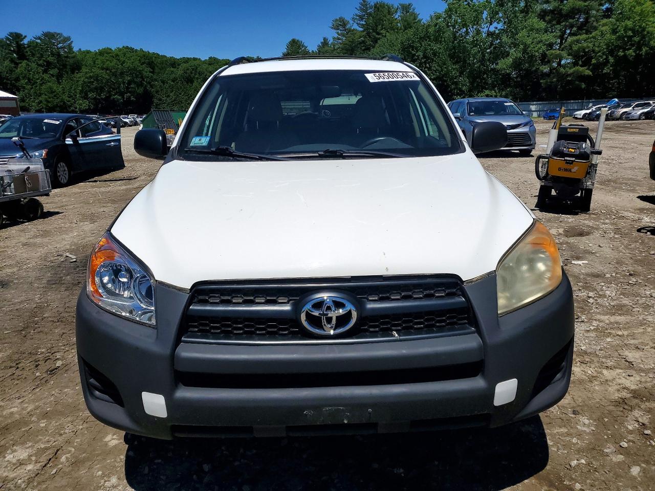 2009 Toyota Rav4 Base Белый vin: JTMBF33VX9D021122