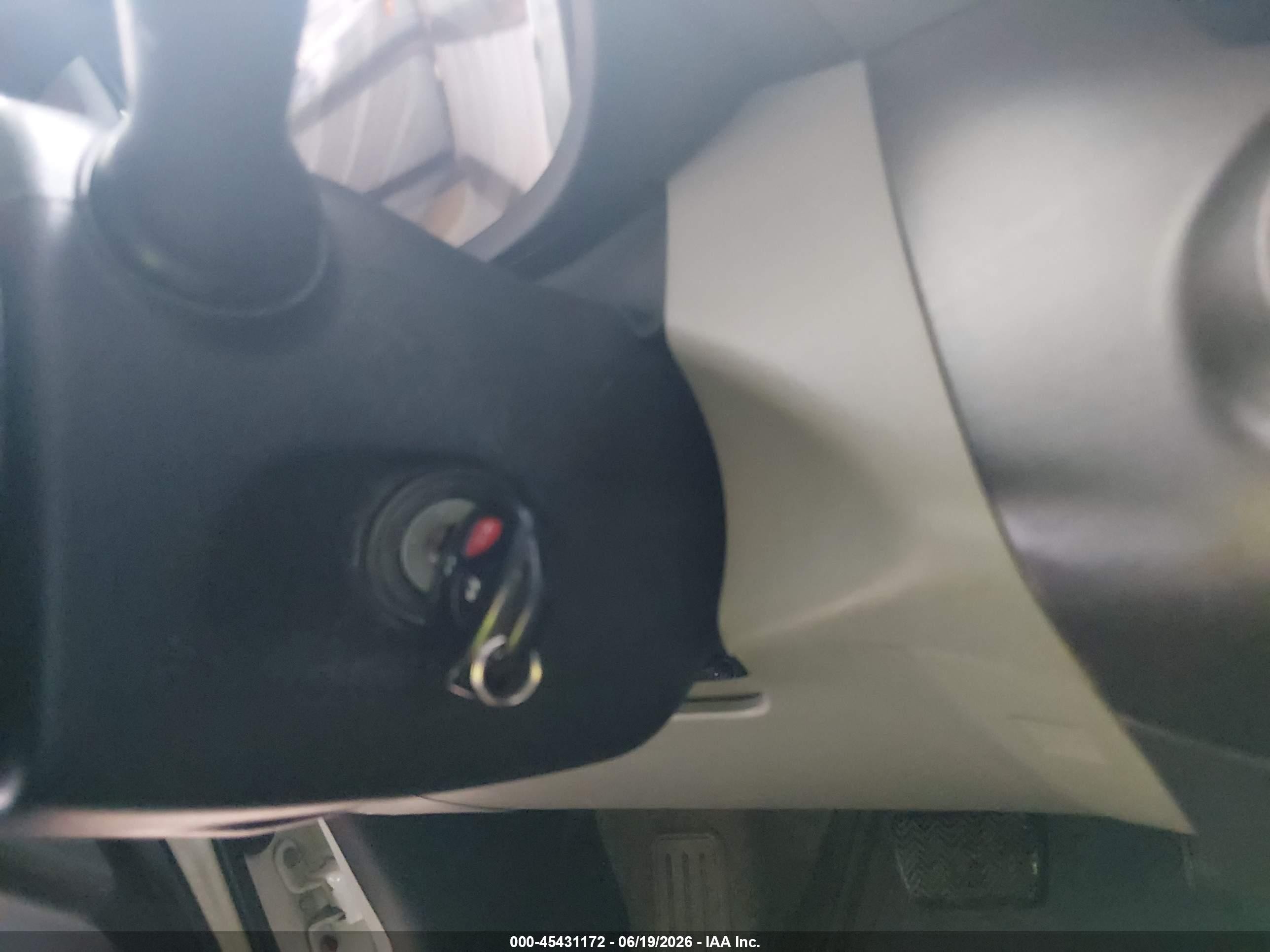 2010 Toyota Rav4   White vin: JTMBF4DV0A5018166
