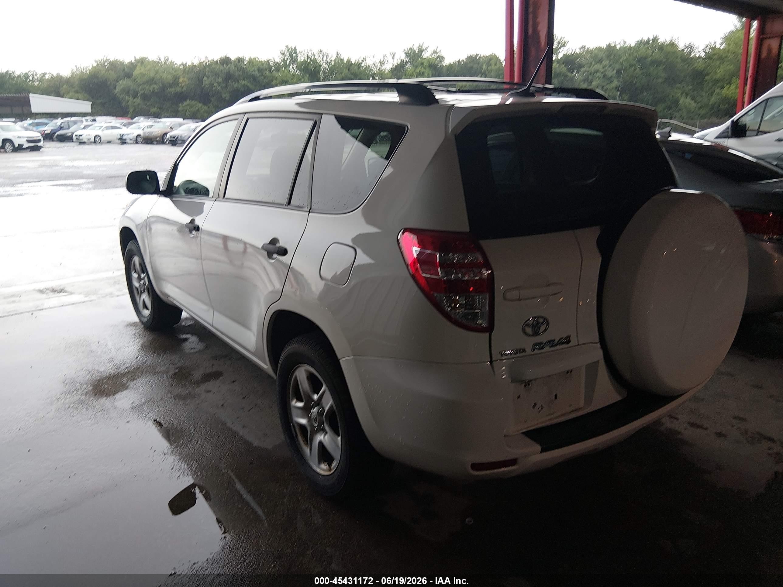 2010 Toyota Rav4   White vin: JTMBF4DV0A5018166
