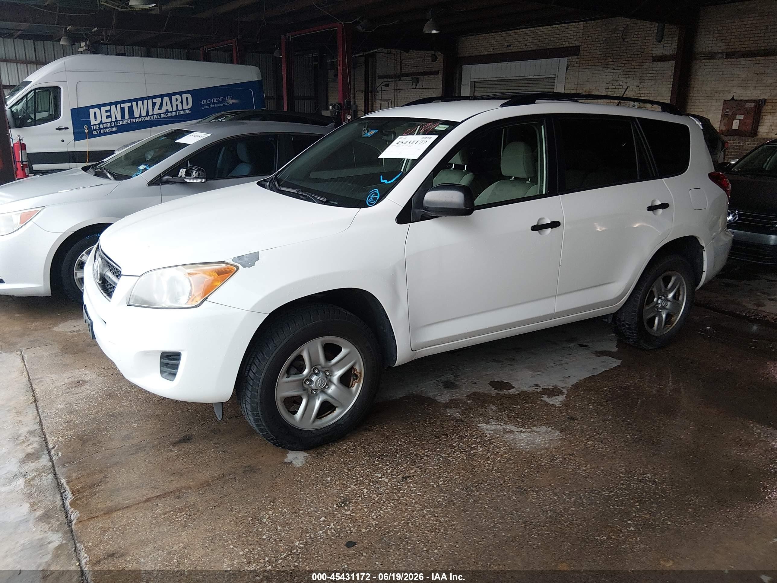 2010 Toyota Rav4   White vin: JTMBF4DV0A5018166