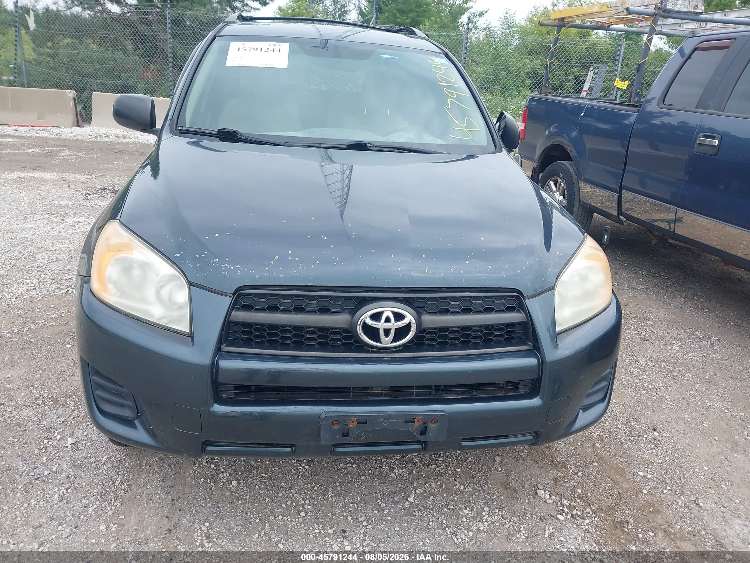 2010 Toyota Rav4   Синий vin: JTMBF4DV0A5029703