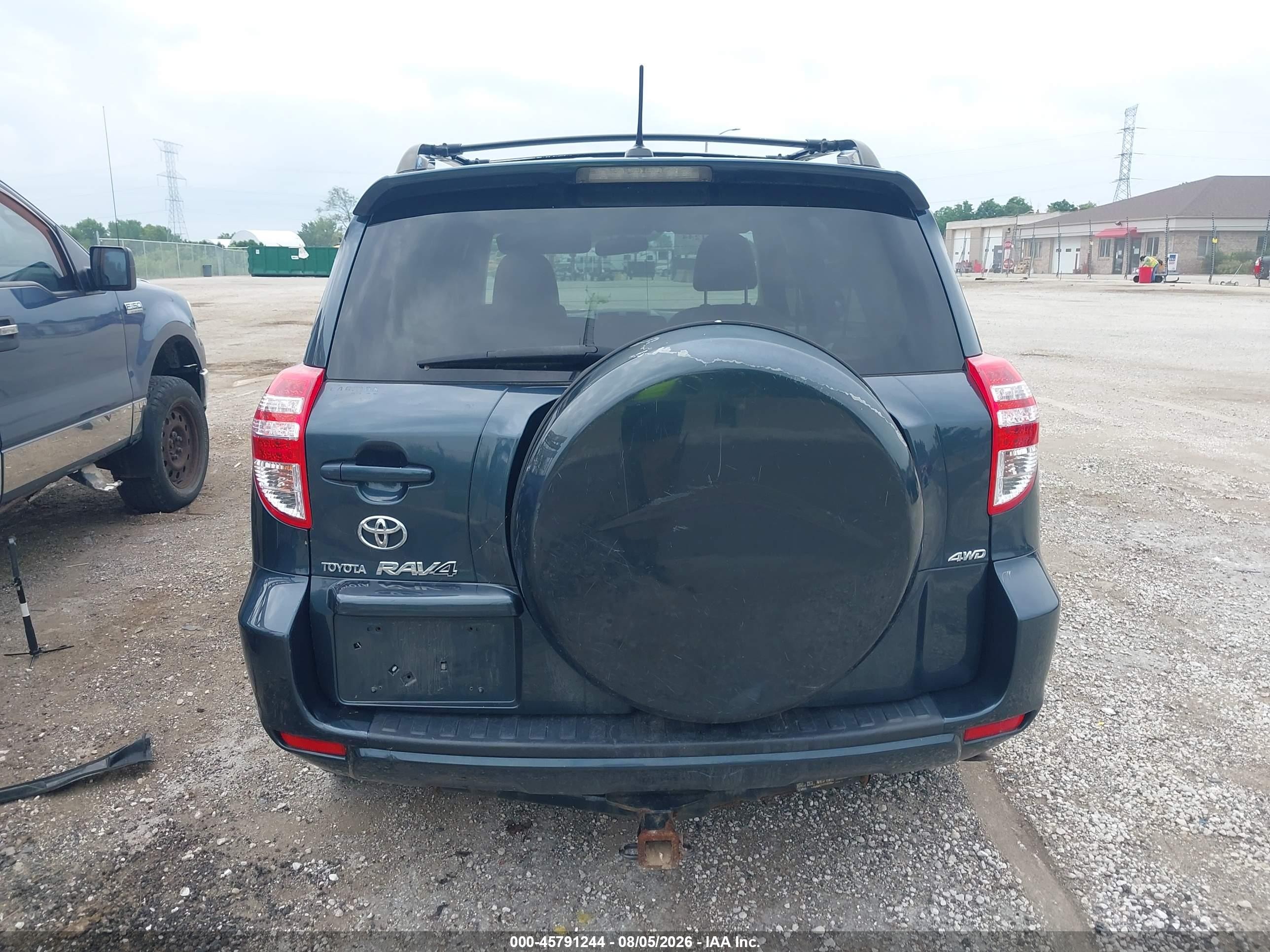 2010 Toyota Rav4   Синий vin: JTMBF4DV0A5029703