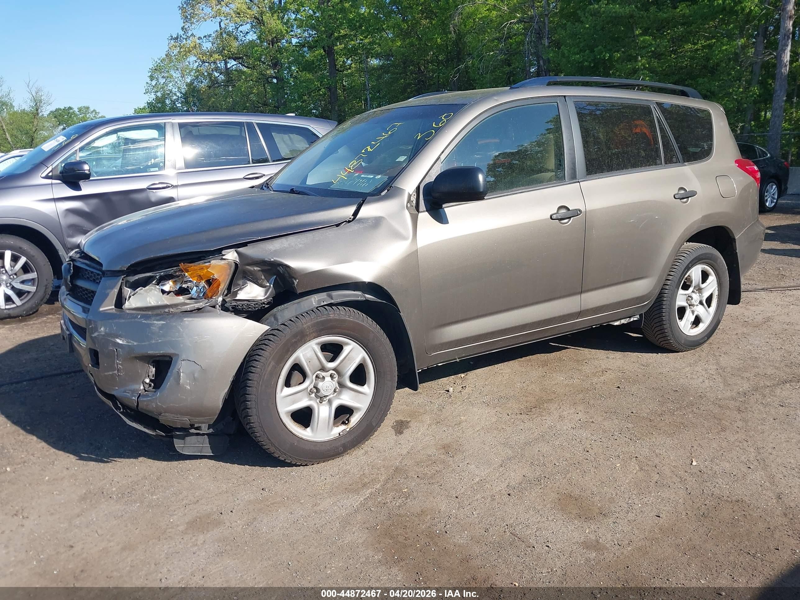 2010 Toyota Rav4 Золотой vin: JTMBF4DV0A5033251