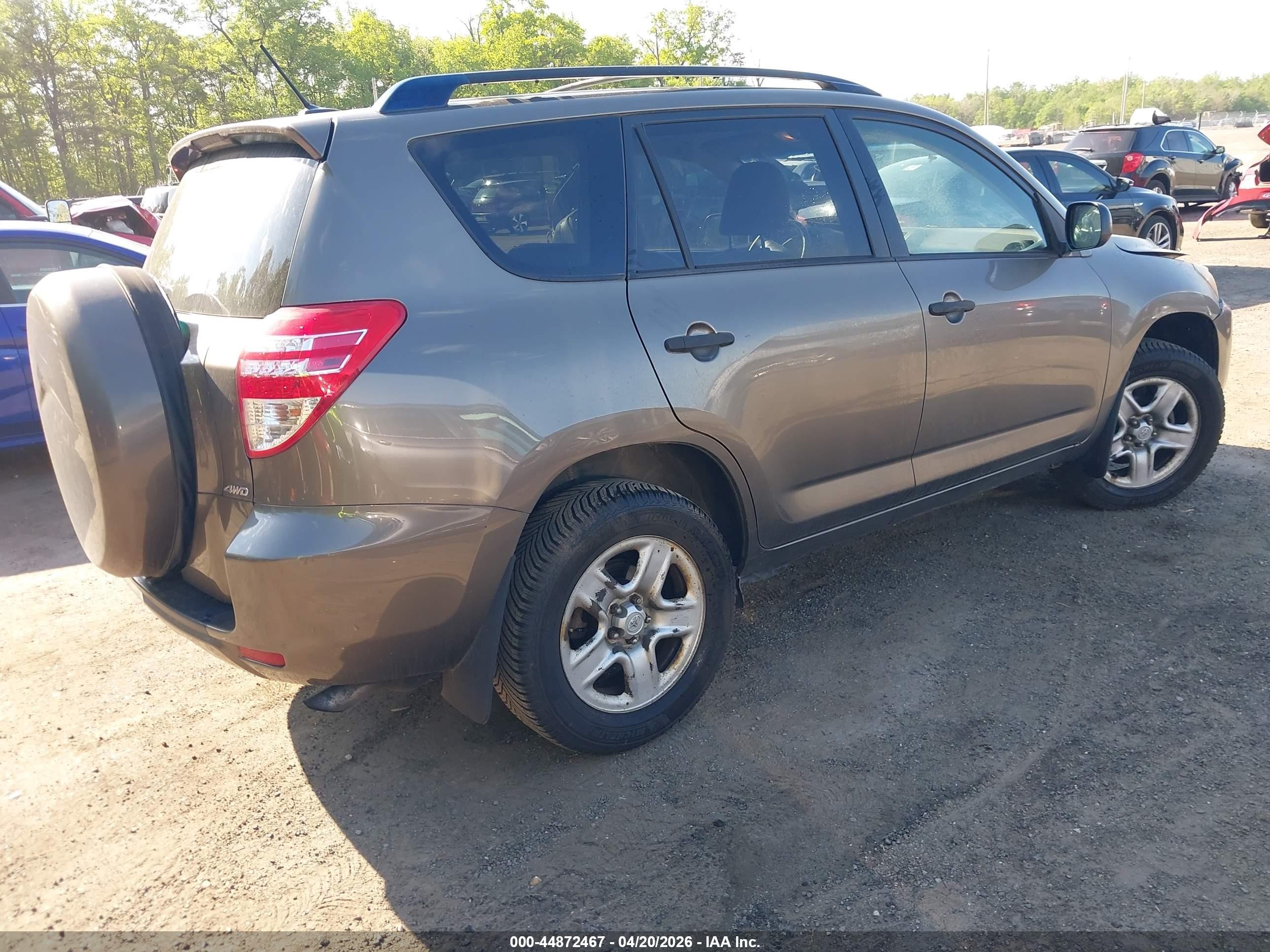 2010 Toyota Rav4 Золотой vin: JTMBF4DV0A5033251