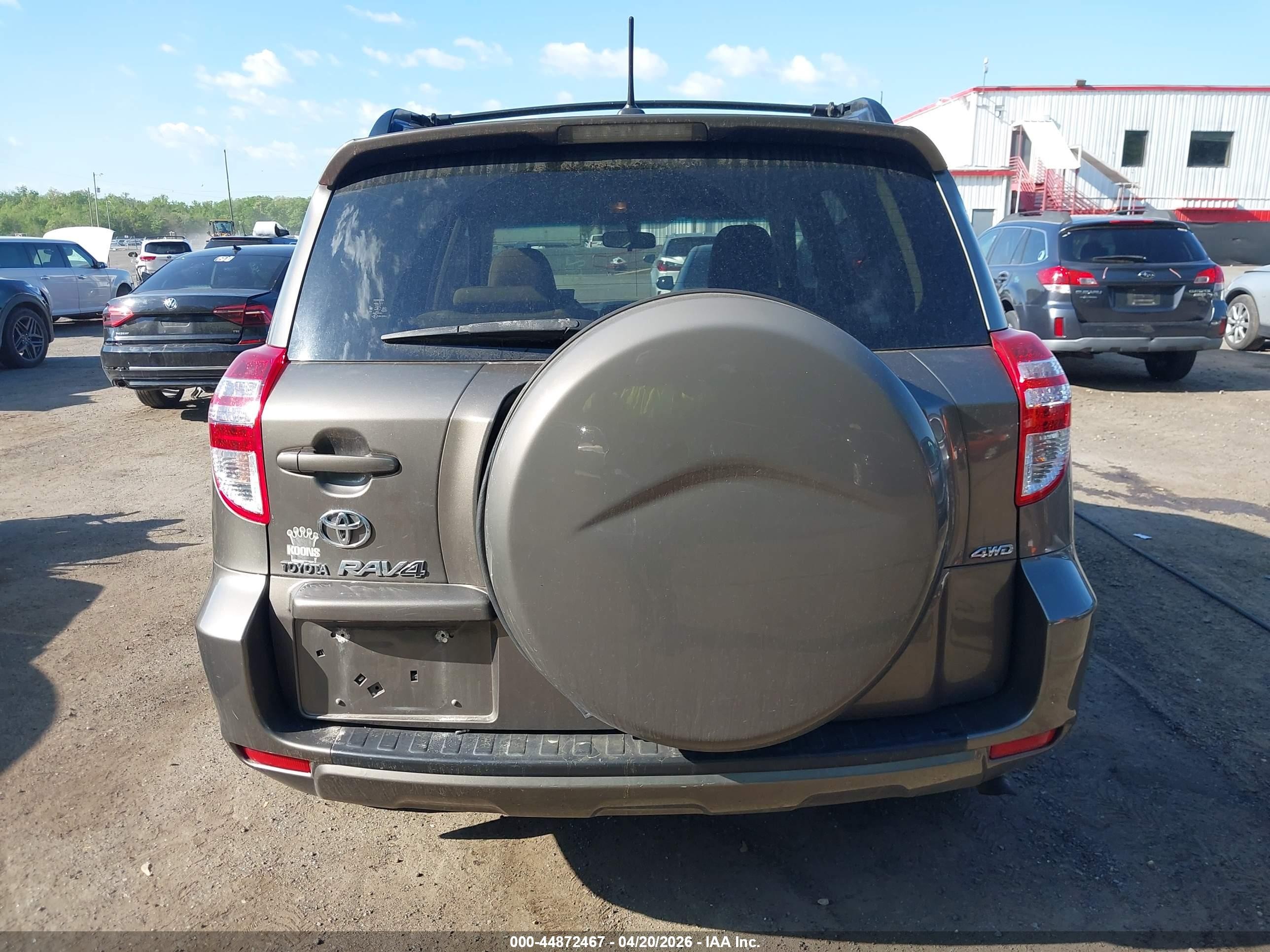2010 Toyota Rav4 Золотой vin: JTMBF4DV0A5033251