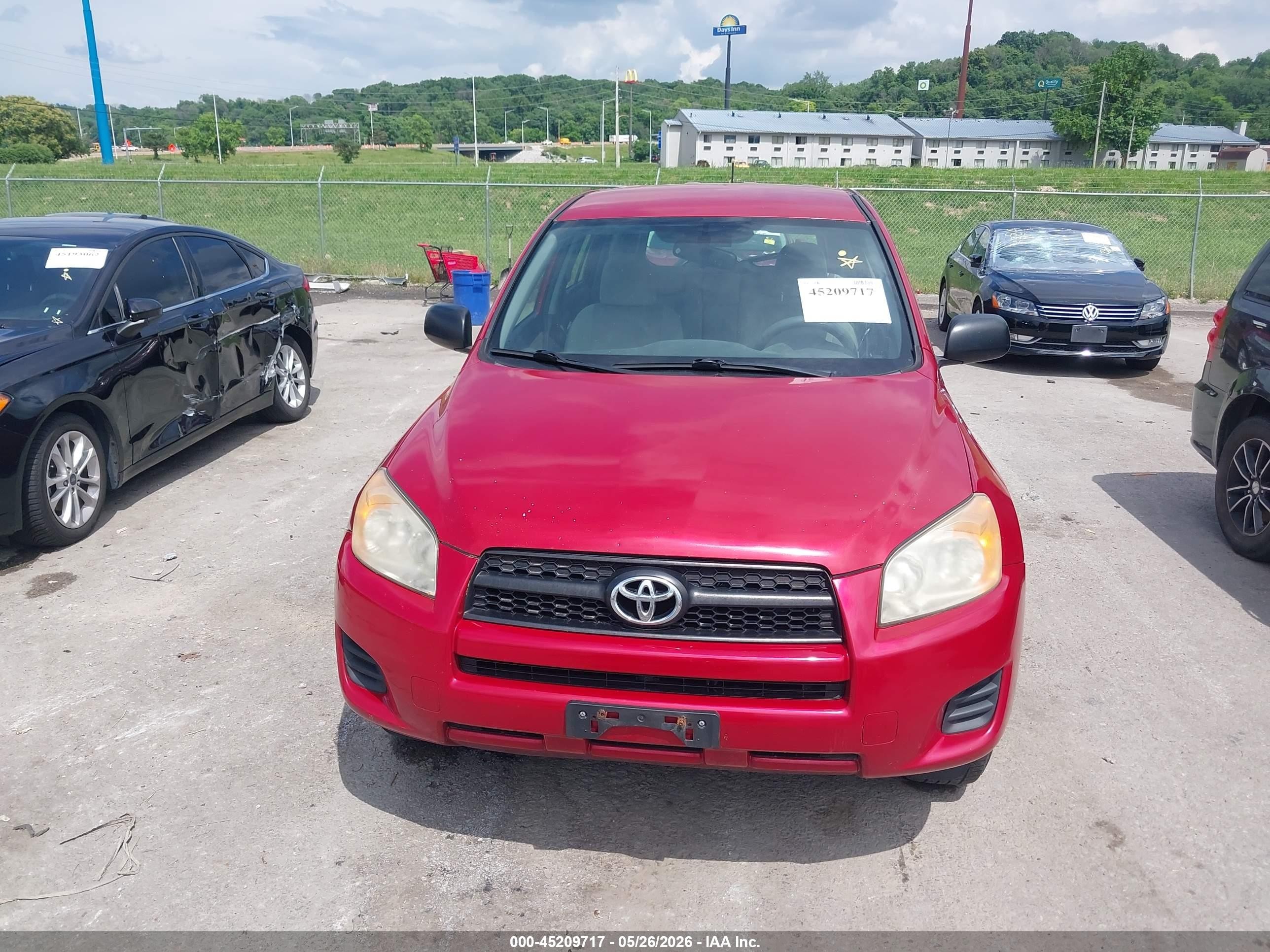 2010 Toyota Rav4   Red vin: JTMBF4DV0AD029058
