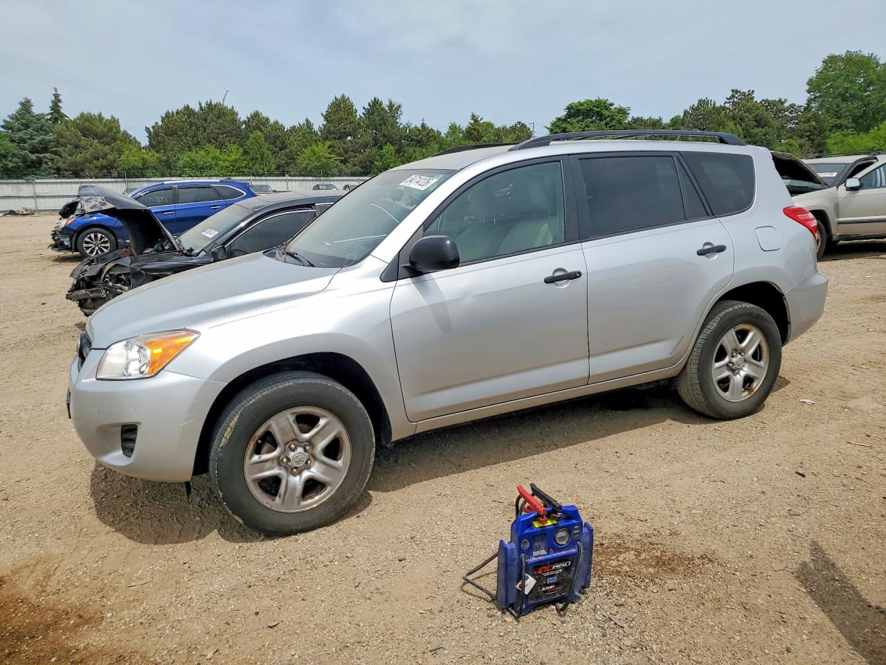 2010 Toyota Rav4 Base Silver vin: JTMBF4DV0AD038407