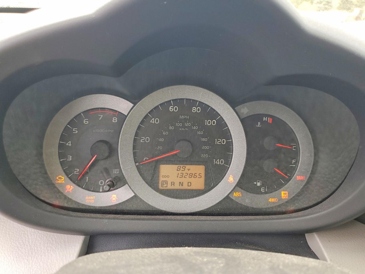 2010 Toyota Rav4 Base Серебряный vin: JTMBF4DV0AD038407
