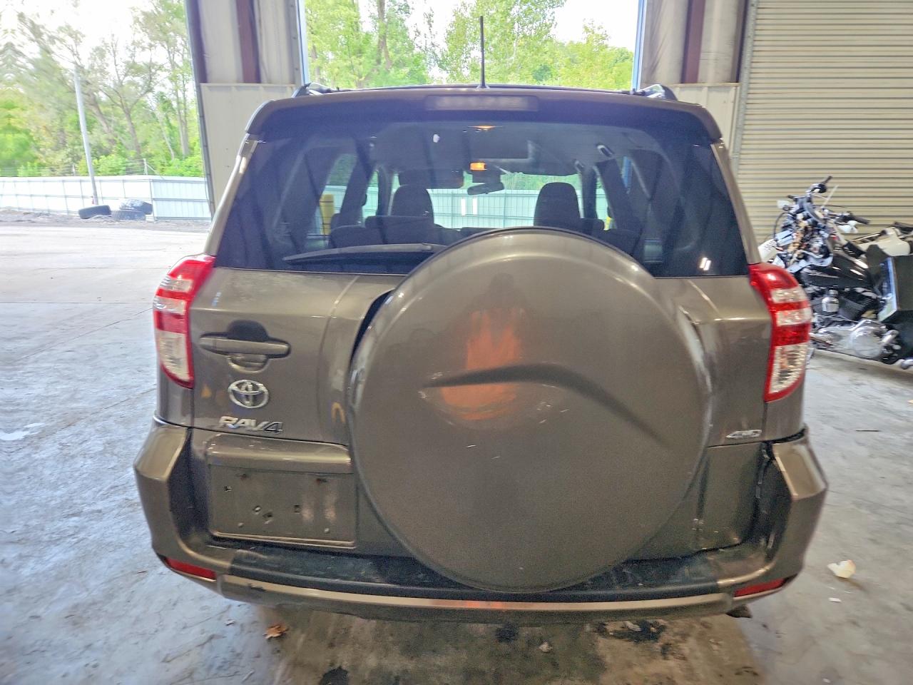 2011 Toyota Rav4 Base Brown vin: JTMBF4DV0BD040966