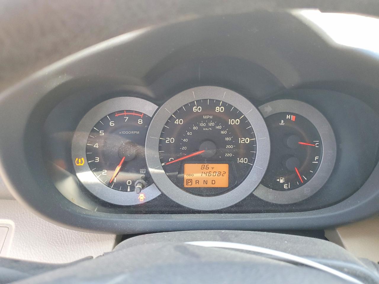 2010 Toyota Rav4 Base White vin: JTMBF4DV1A5020041
