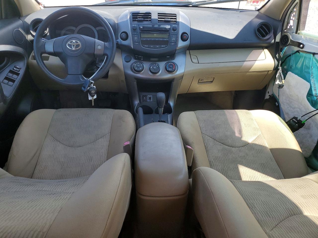 2010 Toyota Rav4 Base White vin: JTMBF4DV1A5020041