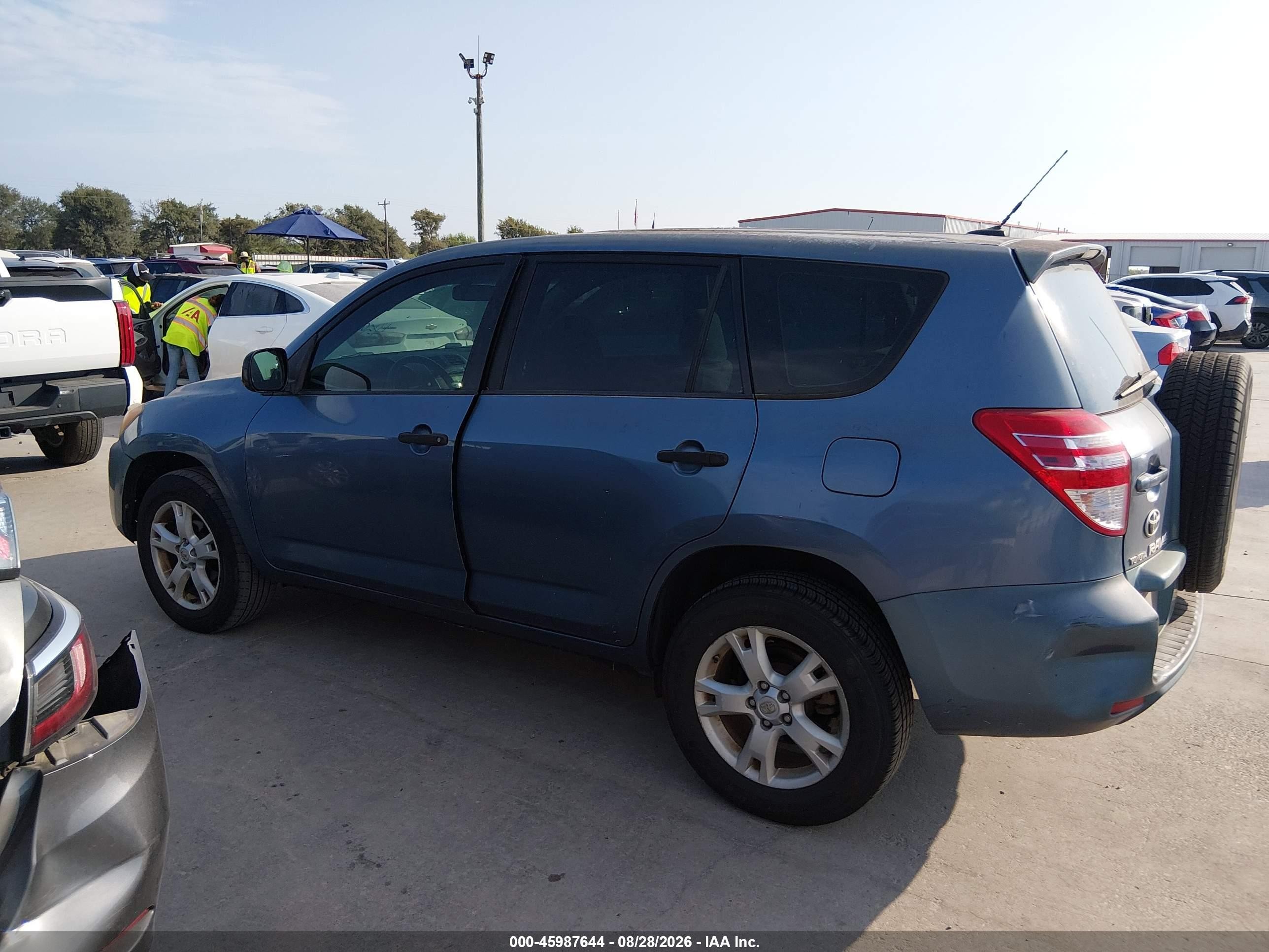 2010 Toyota Rav4   Blue vin: JTMBF4DV1A5020976