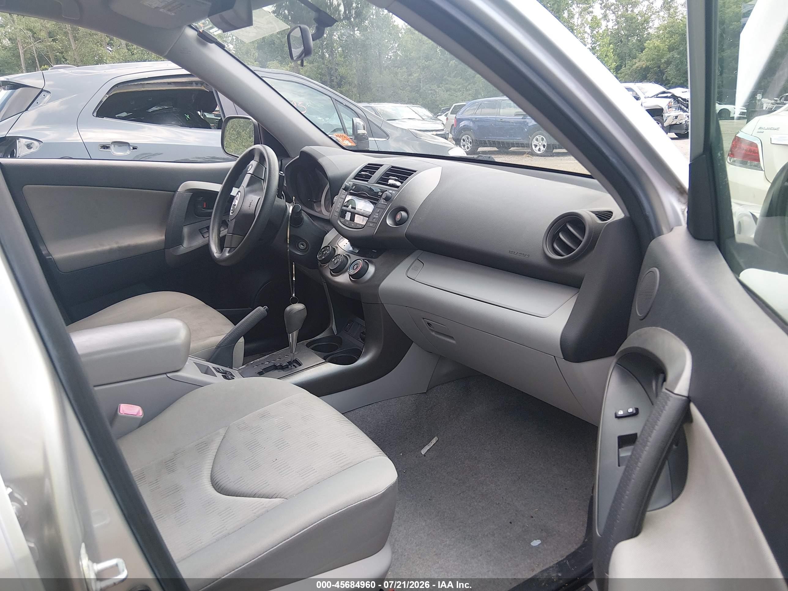 2010 Toyota Rav4   Silver vin: JTMBF4DV1AD028131