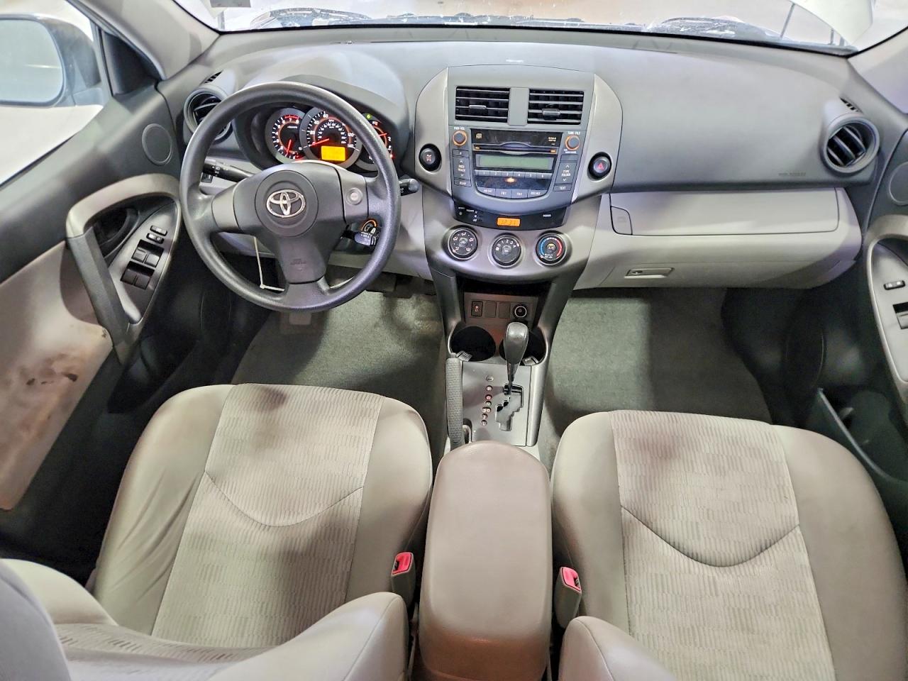 2011 Toyota Rav4 Base Silver vin: JTMBF4DV1B5046947